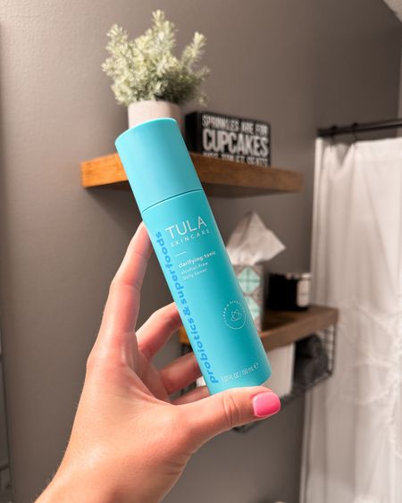 This toner has been a game changer! 

+gently removes every day makeup, dirt, etc
+alcohol-free formula so it doesn’t over dry 
+clean ingredients 

Use code HELLOEMMAMARIE to snag for only $23! 

#LTKbeauty #LTKsalealert #LTKfindsunder50