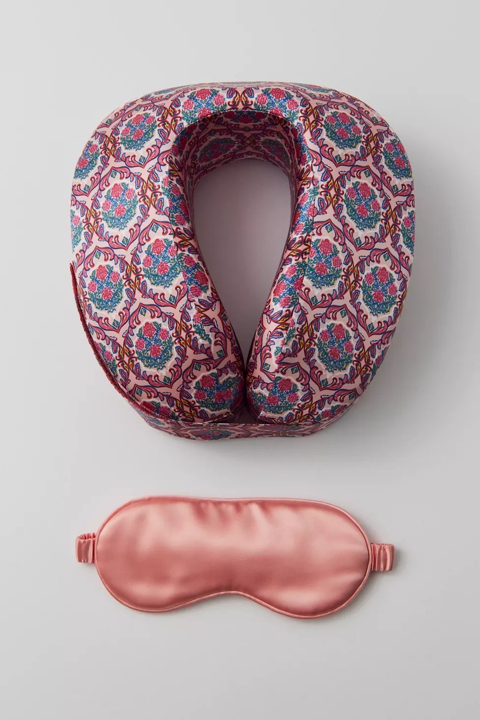 Slip Jet Setter Neck Pillow & Sleep Mask Travel Set | Urban Outfitters (US and RoW)