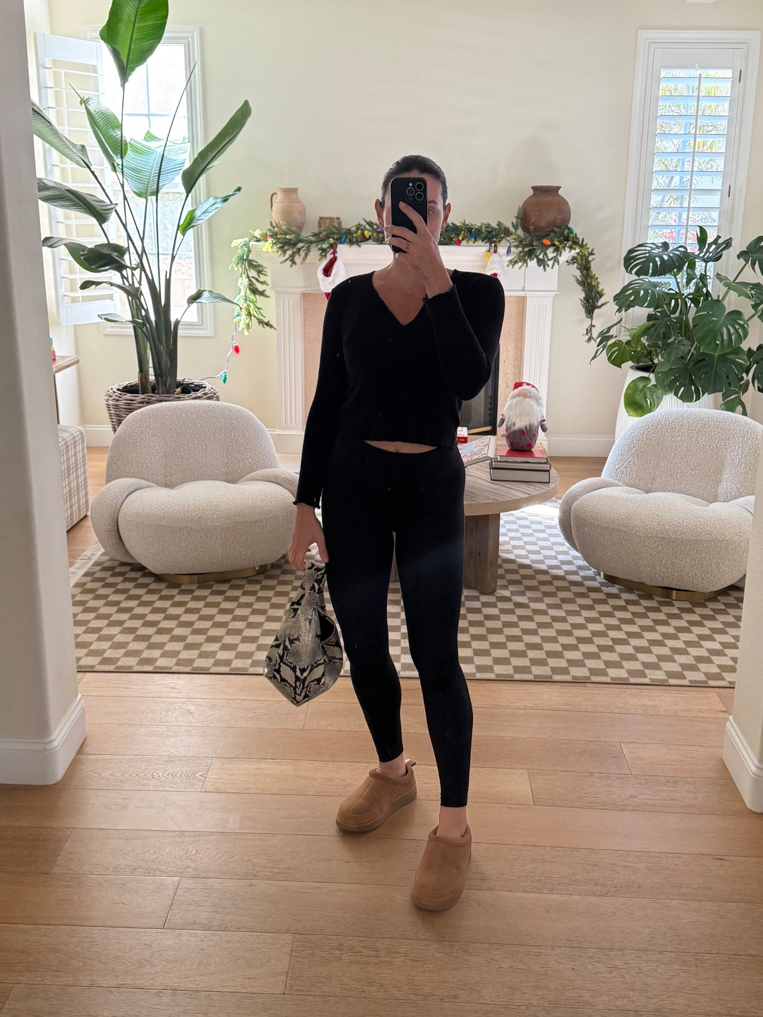 Size small top and leggings 
Shoes run half size big 

#LTKHoliday #LTKOver40 #LTKActive