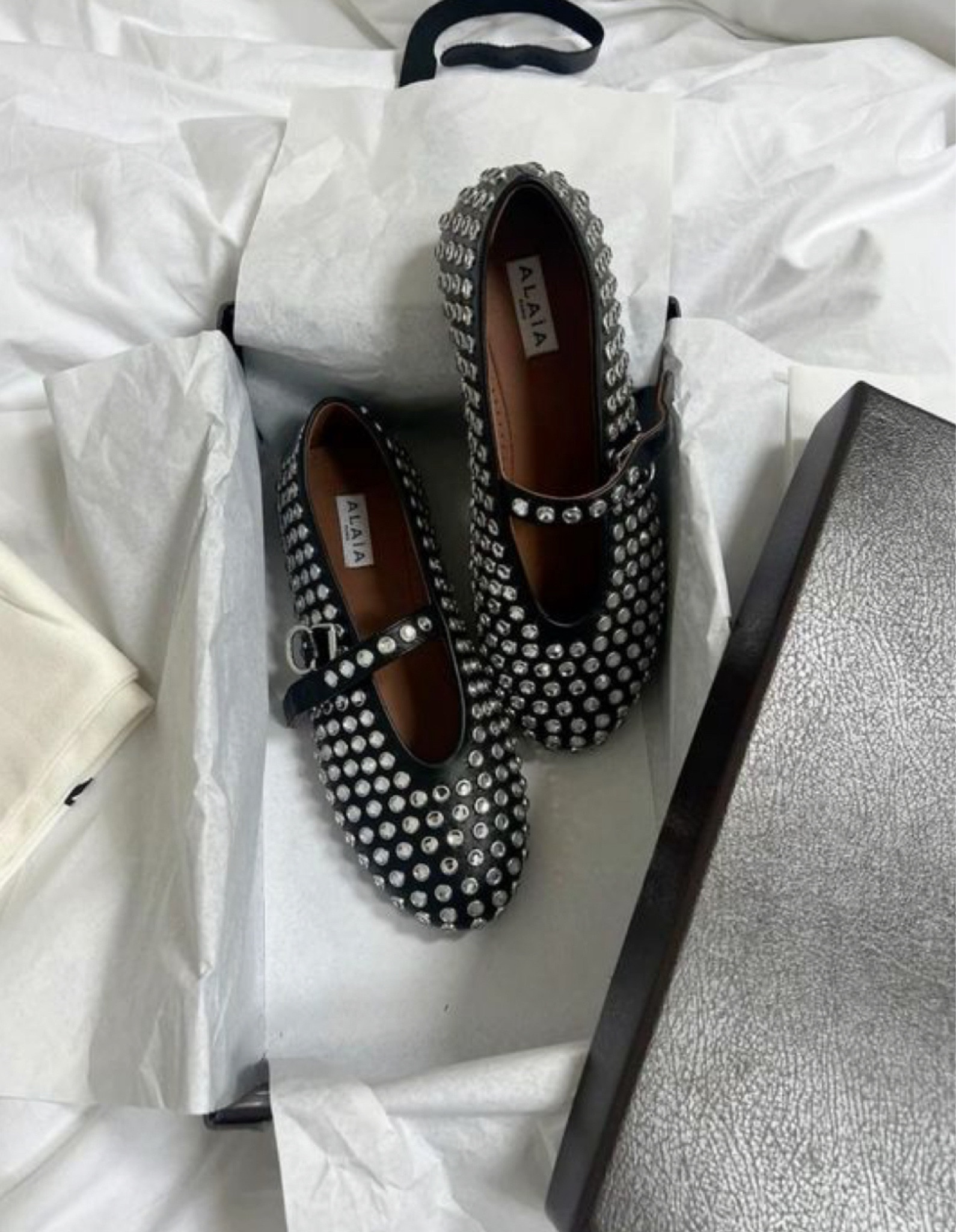 
Step into enchantment with these sparkling embellished ballerina flats. ✨ Effortlessly chic, always elegant. 

#EmbellishedFlats #BallerinaBeauty
#EmbellishedFlats
#BallerinaShoes
#FlatShoeStyle
#FashionFlats
#SparklyShoes
#FootwearFashion
#BalletFlats
#ShoeAddiction
#StatementShoes
#FlatsOfTheDay

- Embellished flats
- Ballerina shoes
- Sparkly flats
- Flat footwear
- Fashionable flats
- Ballet-inspired shoes
- Statement flats
- Glittery ballerinas
- Beaded flats
- Elegant flats

#LTKshoecrush #LTKFestival #LTKparties