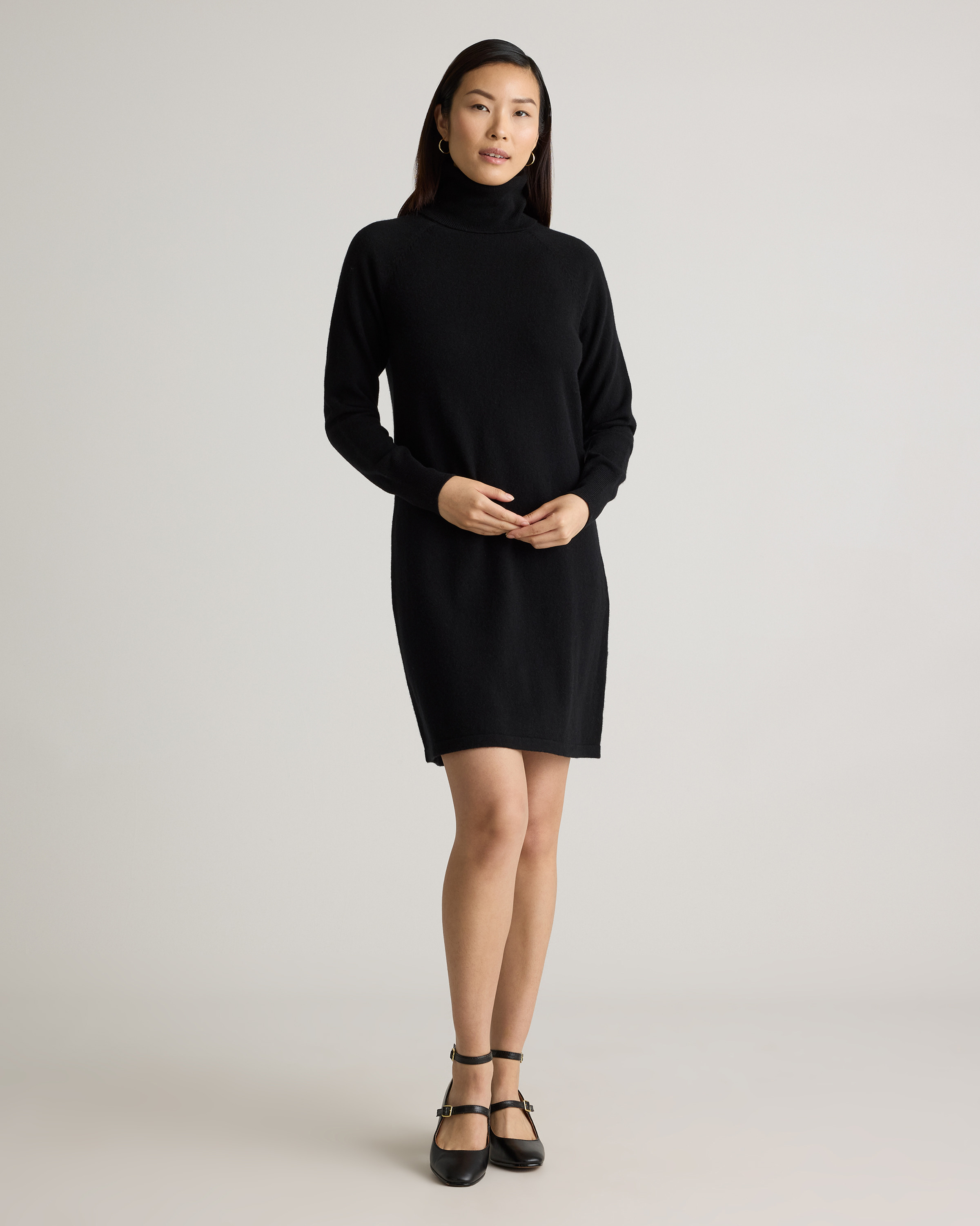 Quince | Women's Mongolian Cashmere Turtleneck Sweater Dress in Black, Size Large | Quince