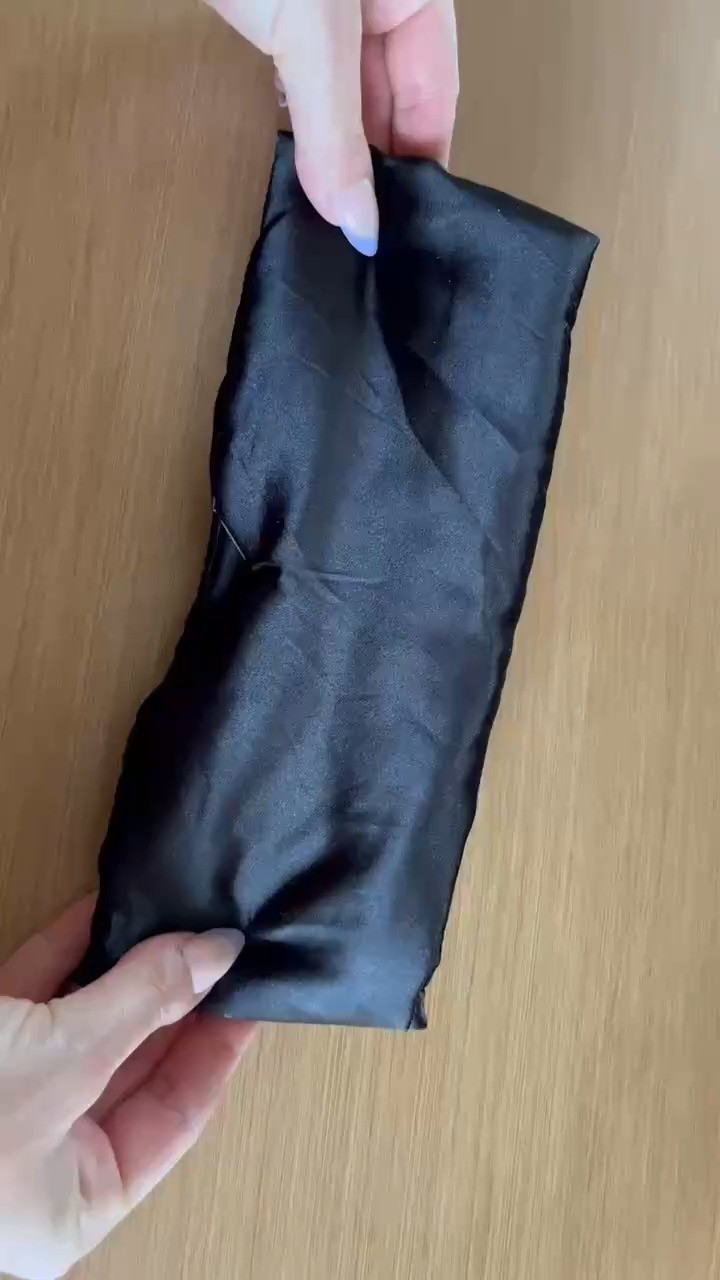 Say goodbye to restless nights and hello to deep, uninterrupted sleep. 😴✨
This 100% natural silk eye mask feels like a cloud on your face — soft, breathable, pressure-free, and perfectly adjustable for all head sizes. Whether you're traveling or winding down at home, blackout sleep just got an upgrade. 😌💤 

 #LTKOver40 #LTKFindsUnder50 #LTKFamily