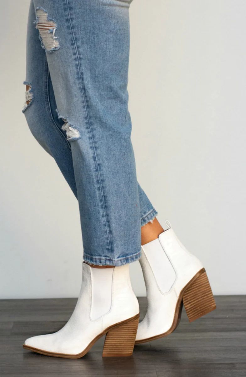 The Maddy Pointed Toe Booties- 2 colors | Apricot Lane Boutique