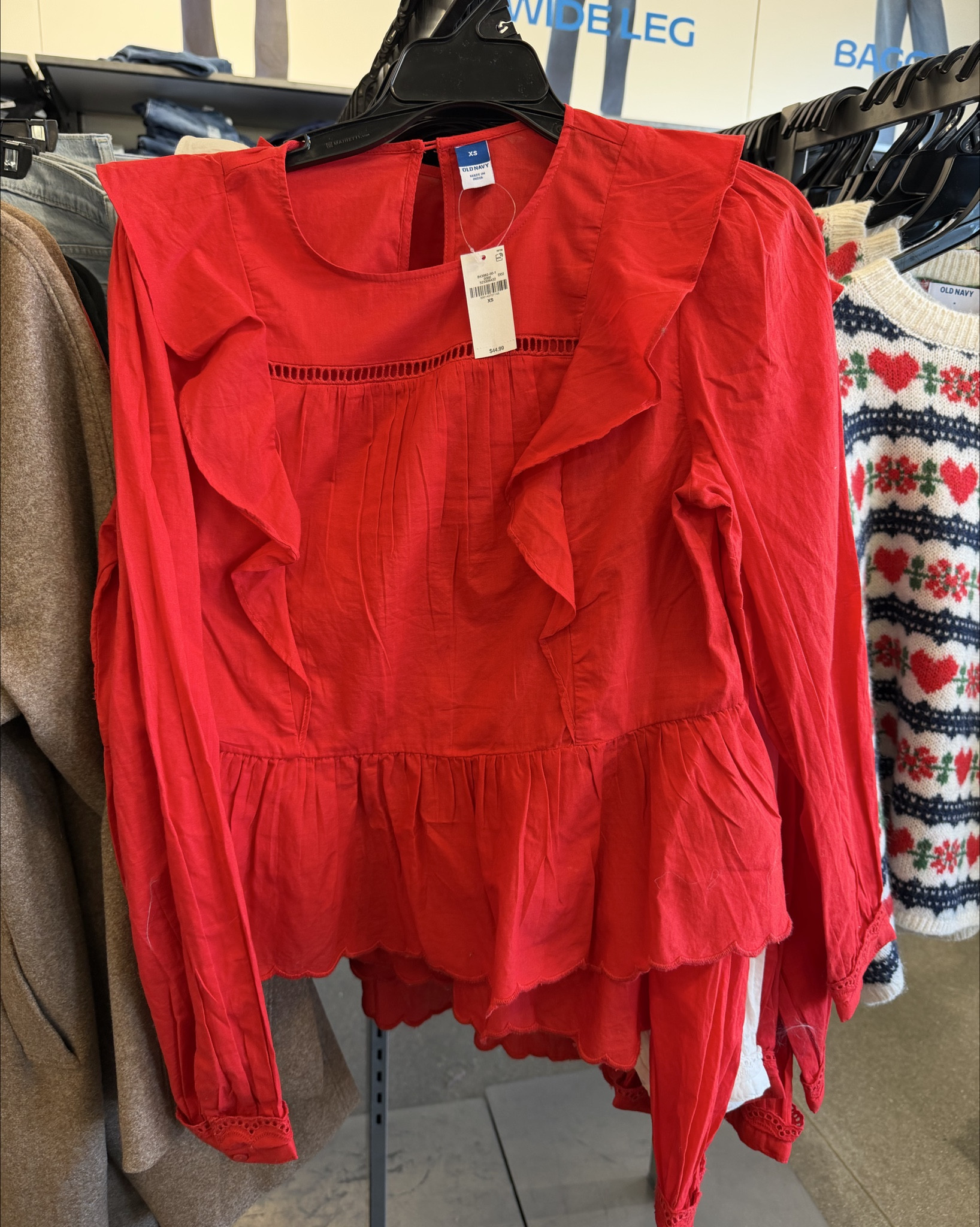 @oldnavy has some cute stuff and sales!! ❤️🎉 #oldnavy #valentinesday #womensfashion #ltk #ltkcreator 

#LTKFindsUnder50 #LTKActive #LTKSeasonal