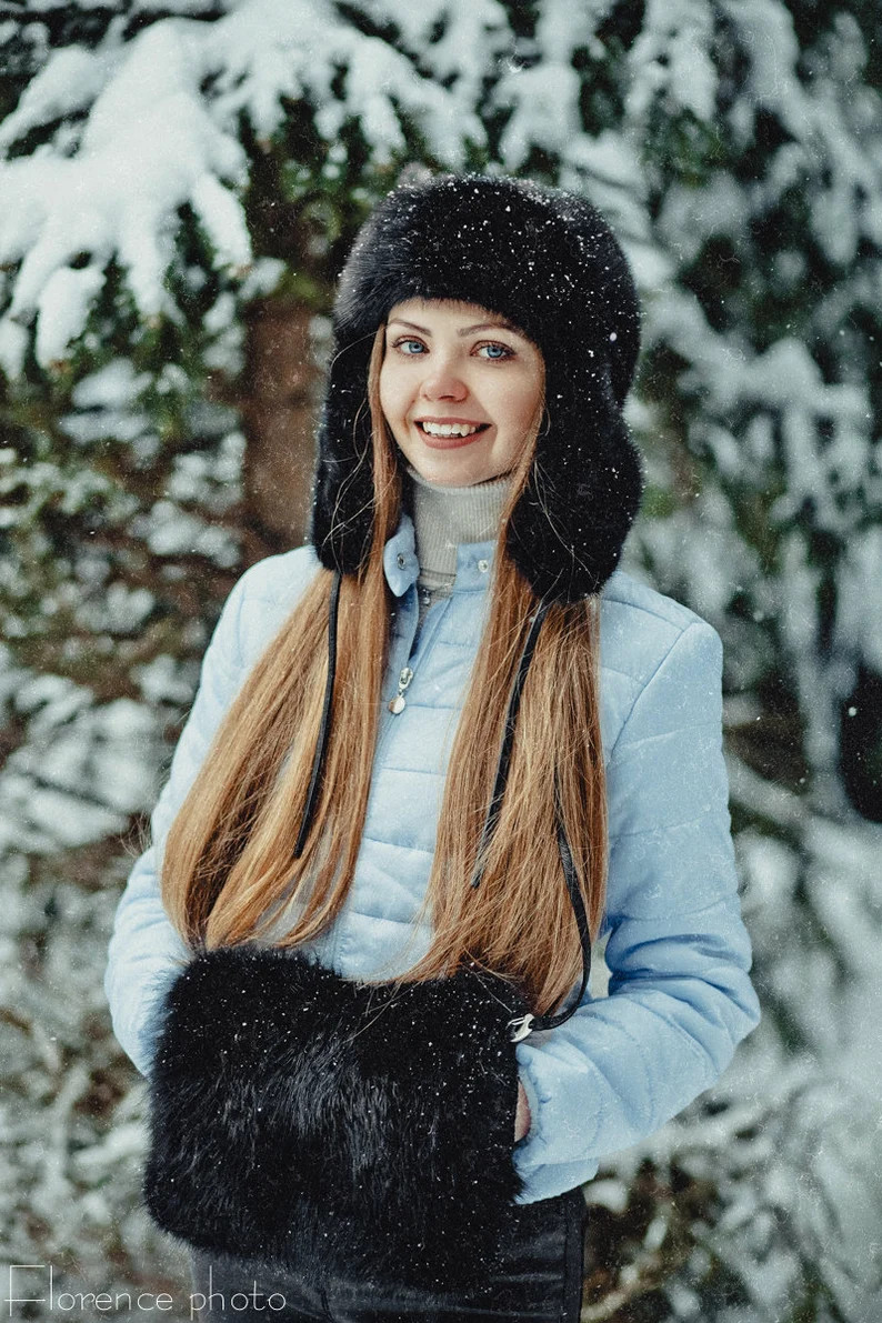 Black Fur Muff Hand Warmer for Hands Arm Warmers Real Fur Handbags for Women Big Muffs Bridal Han... | Etsy (US)