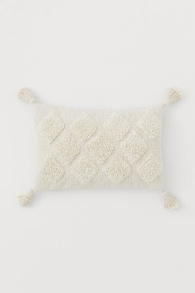 Tasselled cushion cover | H&M (UK, MY, IN, SG, PH, TW, HK)