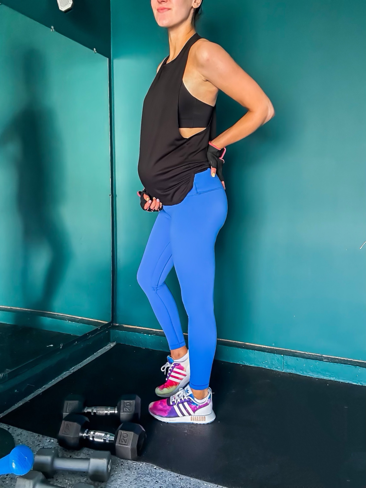 Amazon finds - buttery soft leggings + workout tank (that comes in a 3 pack) 🖤💙 bump friendly + great for working out! 

Amazon fashion // workout leggings // workout gear // workout clothes // workout tanks // running outfit // gym clothes // yoga tops // yoga leggings // athletic outfit 

#LTKunder50 #LTKFind #LTKbump