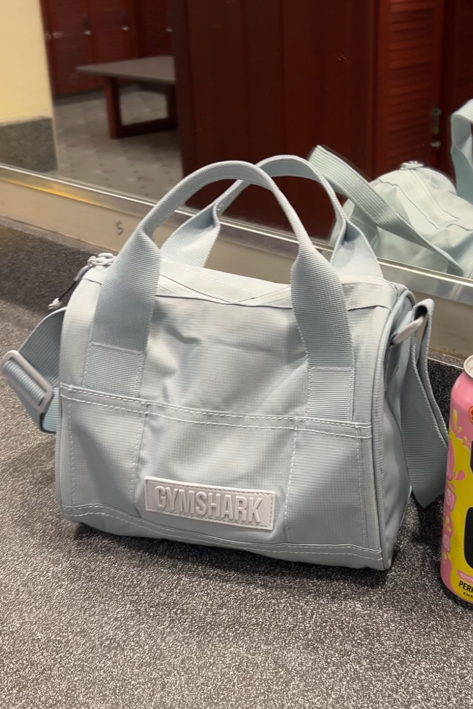 Mini gym bag 

The exact bag is tagged with some alternatives.

#LTKFindsUnder50 #LTKActive
