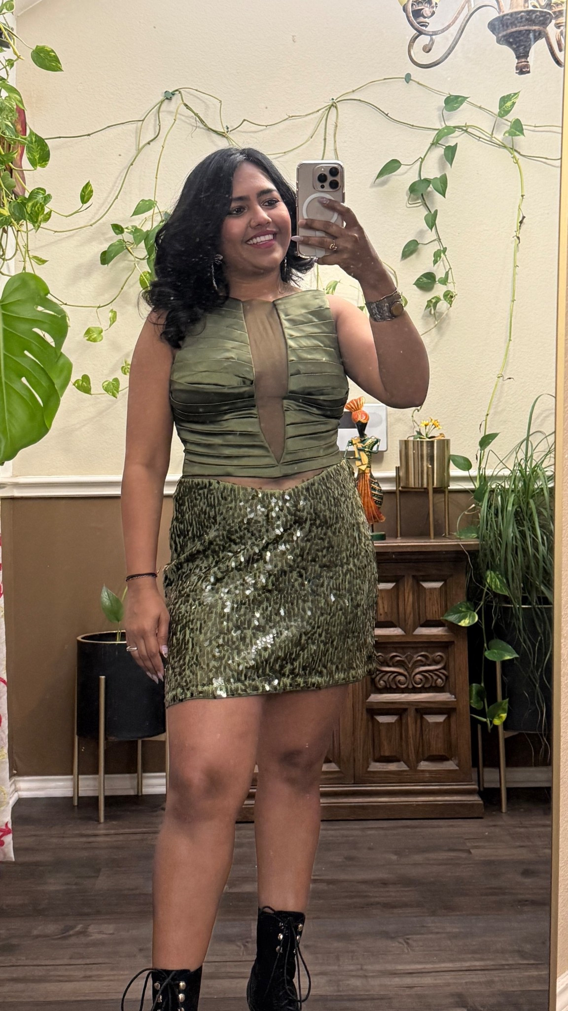 The hottest holiday outfit!

#LTKHoliday #LTKSaleAlert #LTKootd