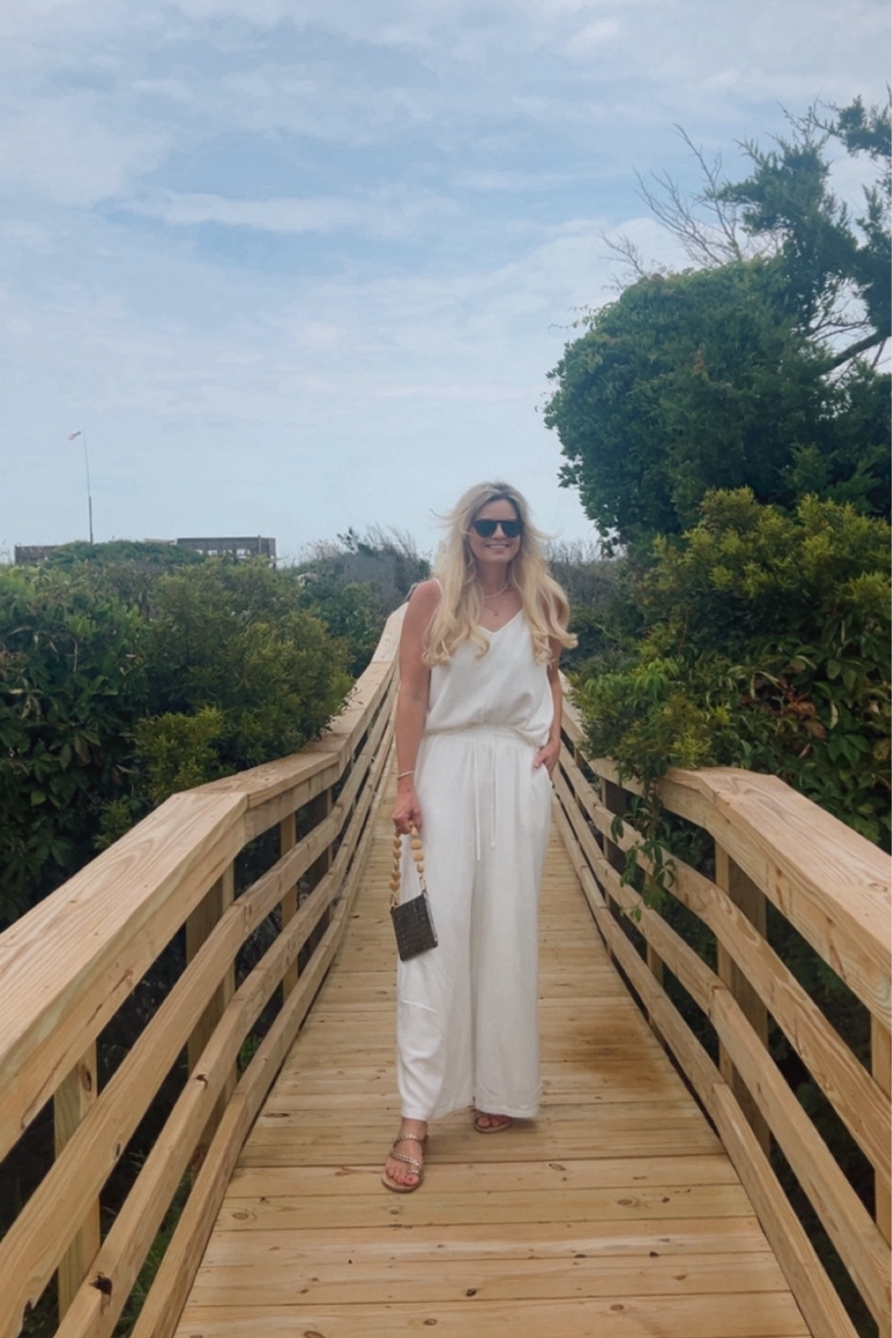 I love this linen set - so Beautiful and easy to mix and match with other pieces. Beautiful loungewear, too! Throw a cardigan over the set in the fall or a sweater! Love this outfit!   

I sized up to a large 

#LTKFindsUnder50 #LTKSeasonal #LTKStyleTip