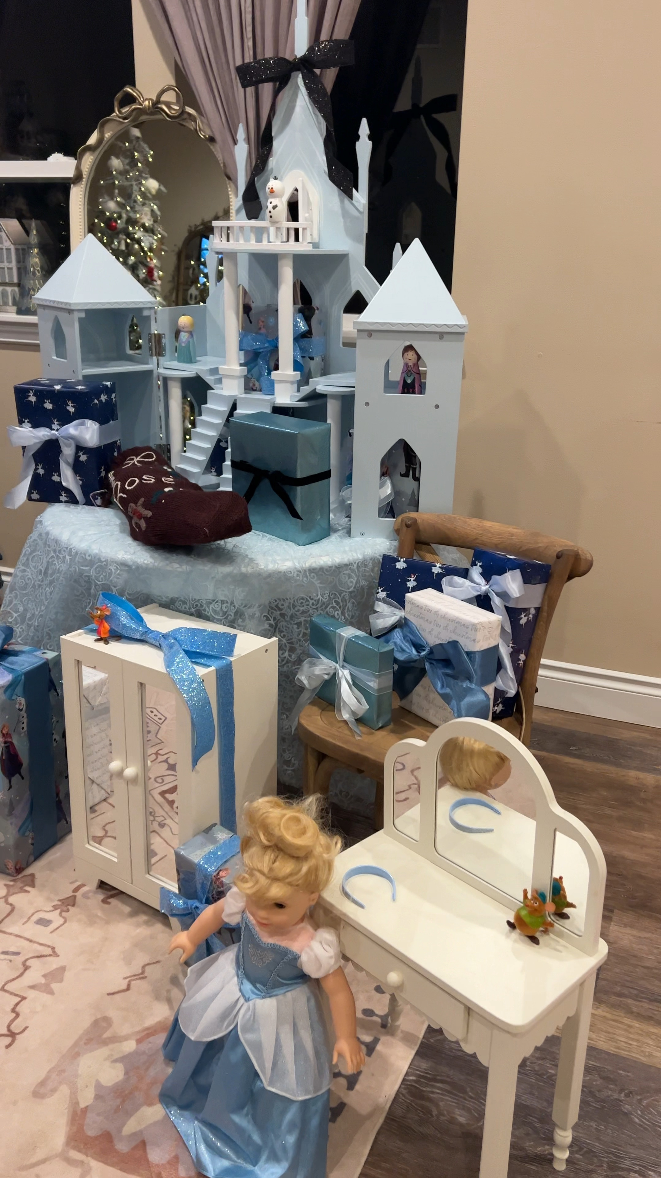 5 year old elsa loving girl Christmas pile! Linked everything I could 🤍

#LTKWatchNow #LTKHoliday #LTKGiftGuide