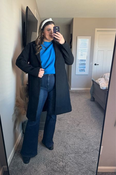 Midsize winter outfit, these flare jeans are so stretchy and comfortable in the waistband and have a great link. I am 5’7” tall and in size 32 but could have size down to 31. This would be a cute business casual outfit

