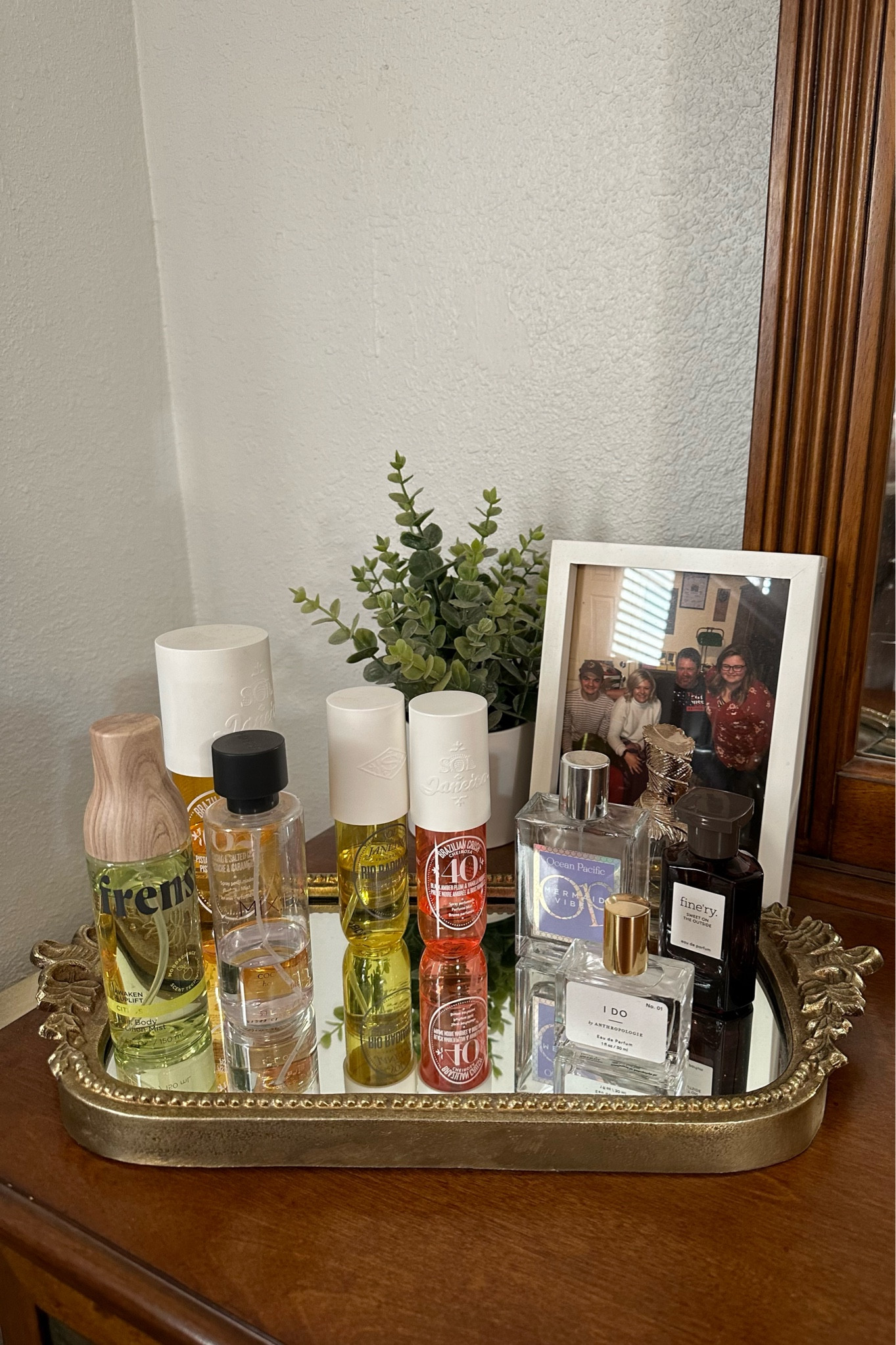 LOVE this perfume tray 🪞

#LTKhome #LTKGiftGuide #LTKstyletip