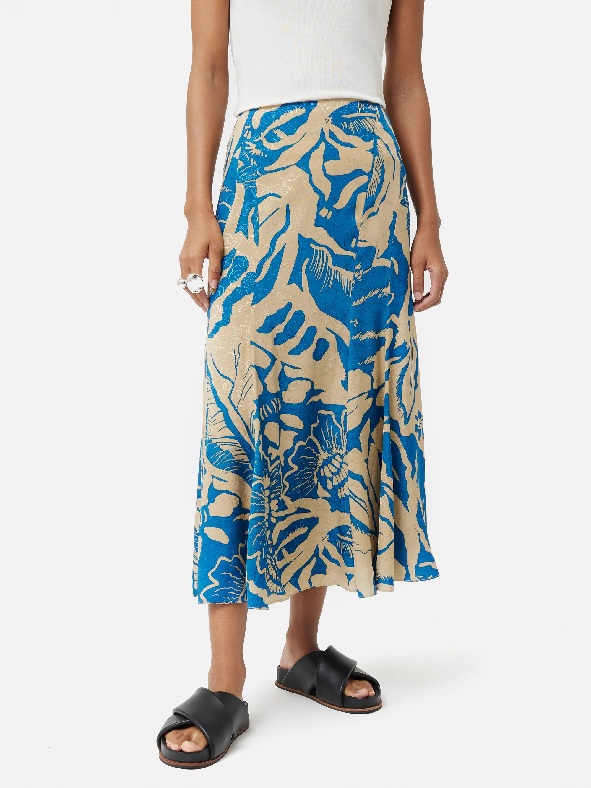 Strokes Floral Jacquard Skirt | Dark Blue | Jigsaw (UK)
