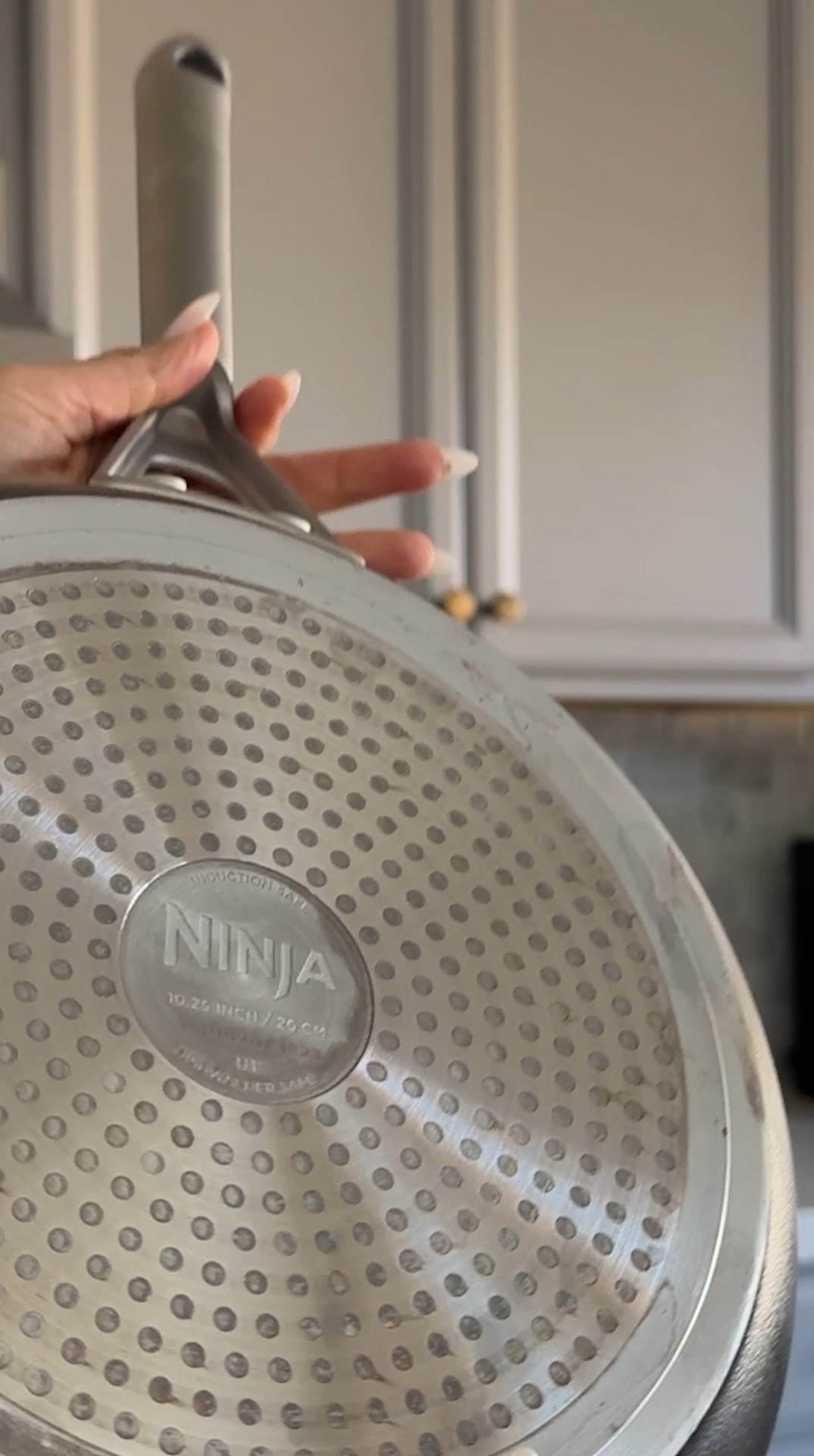 This Ninja FoodI Neverstick hard anodized frying pan is great! You don’t have to worry about any scratches, and it’s save in the oven as well

#LTKHome #LTKFindsUnder50 #LTKVideo