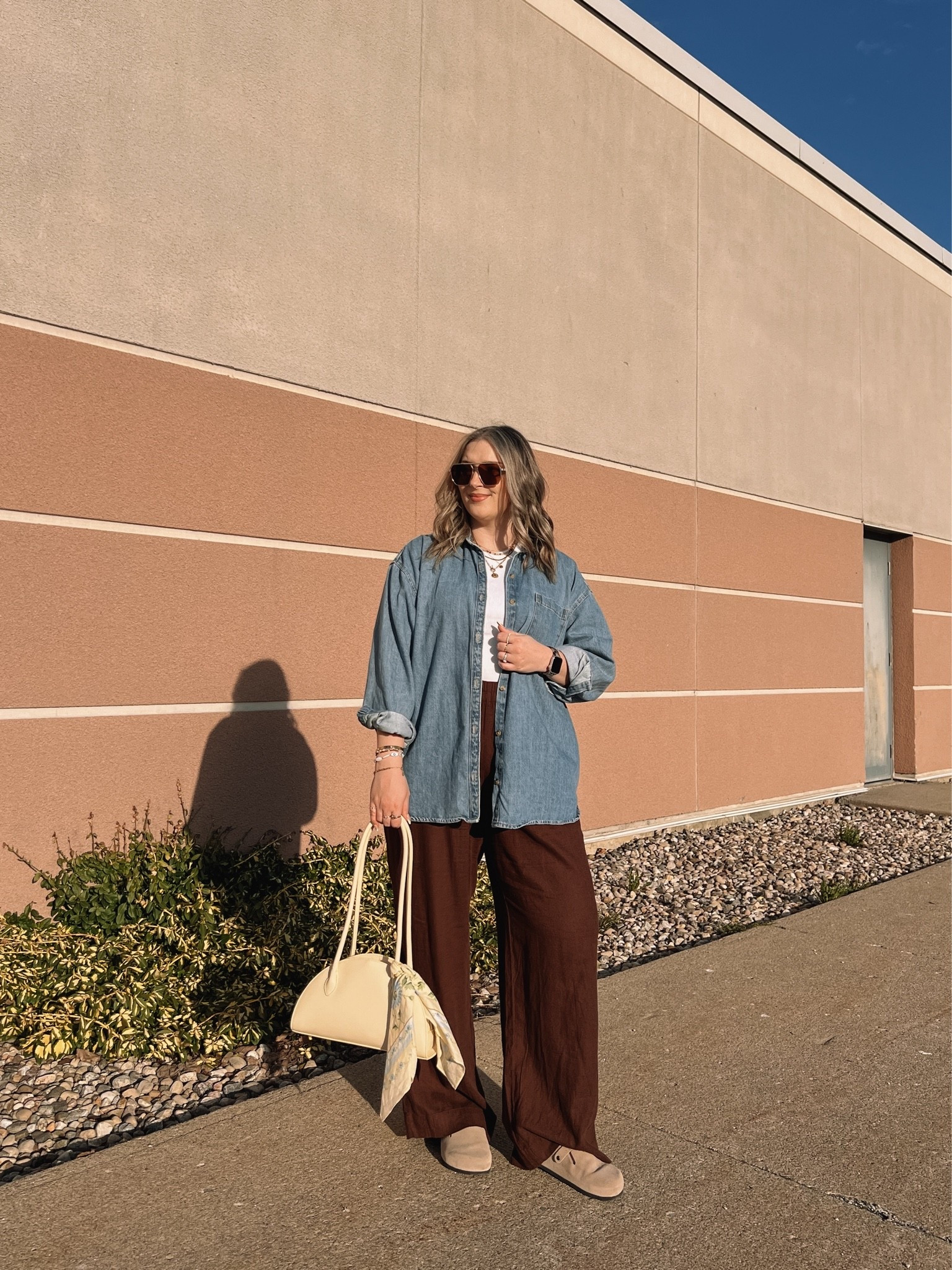Easy spring outfit!! Wearing my usual size L in the denim shirt and basic tank, and L tall in the brown linen pants. Butter yellow bag is affordable and so fun for spring! Canadian Old Navy links under “similar products”

#LTKsummer #LTKmidsize #LTKstyletip