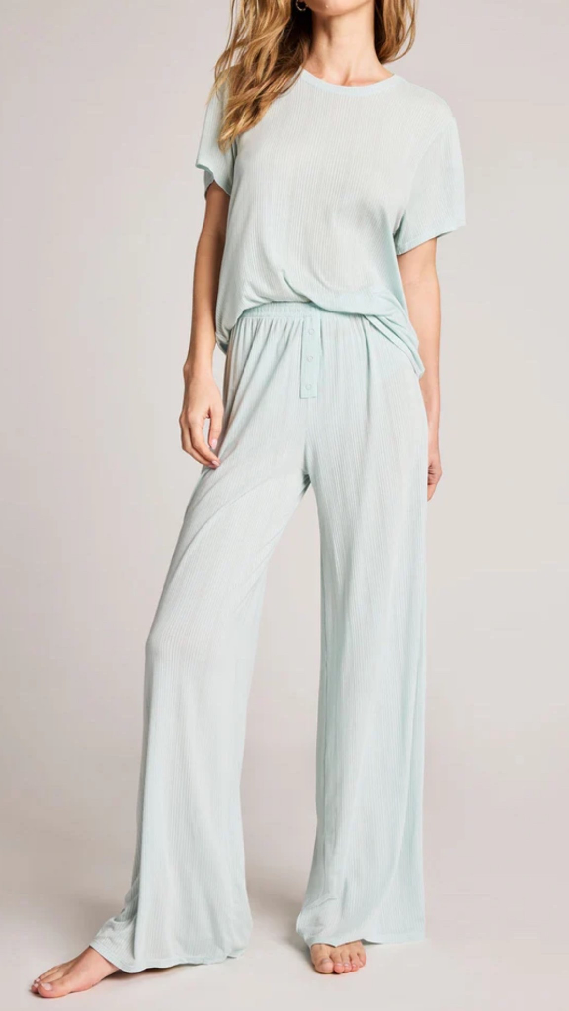 This new color “mist” is so pretty! Just ordered. 