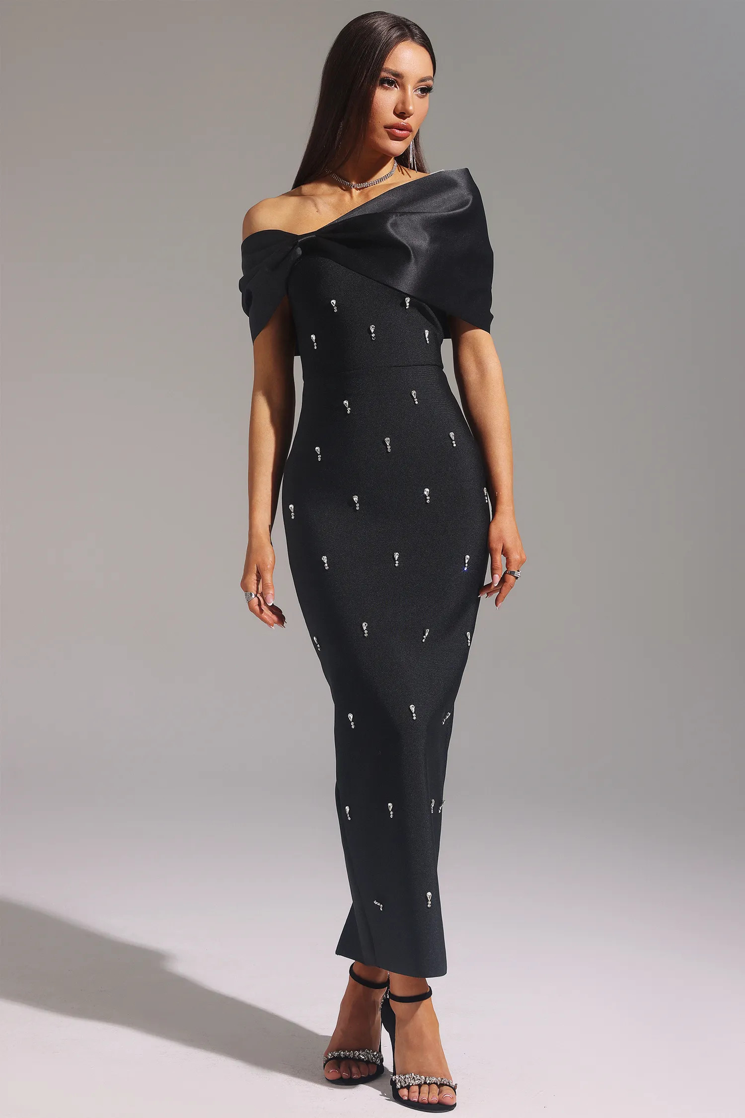 Palez Sleeveless One Shoulder Diamond Bow Bandage Maxi Dress | Bellabarnett Affiliate Marketing