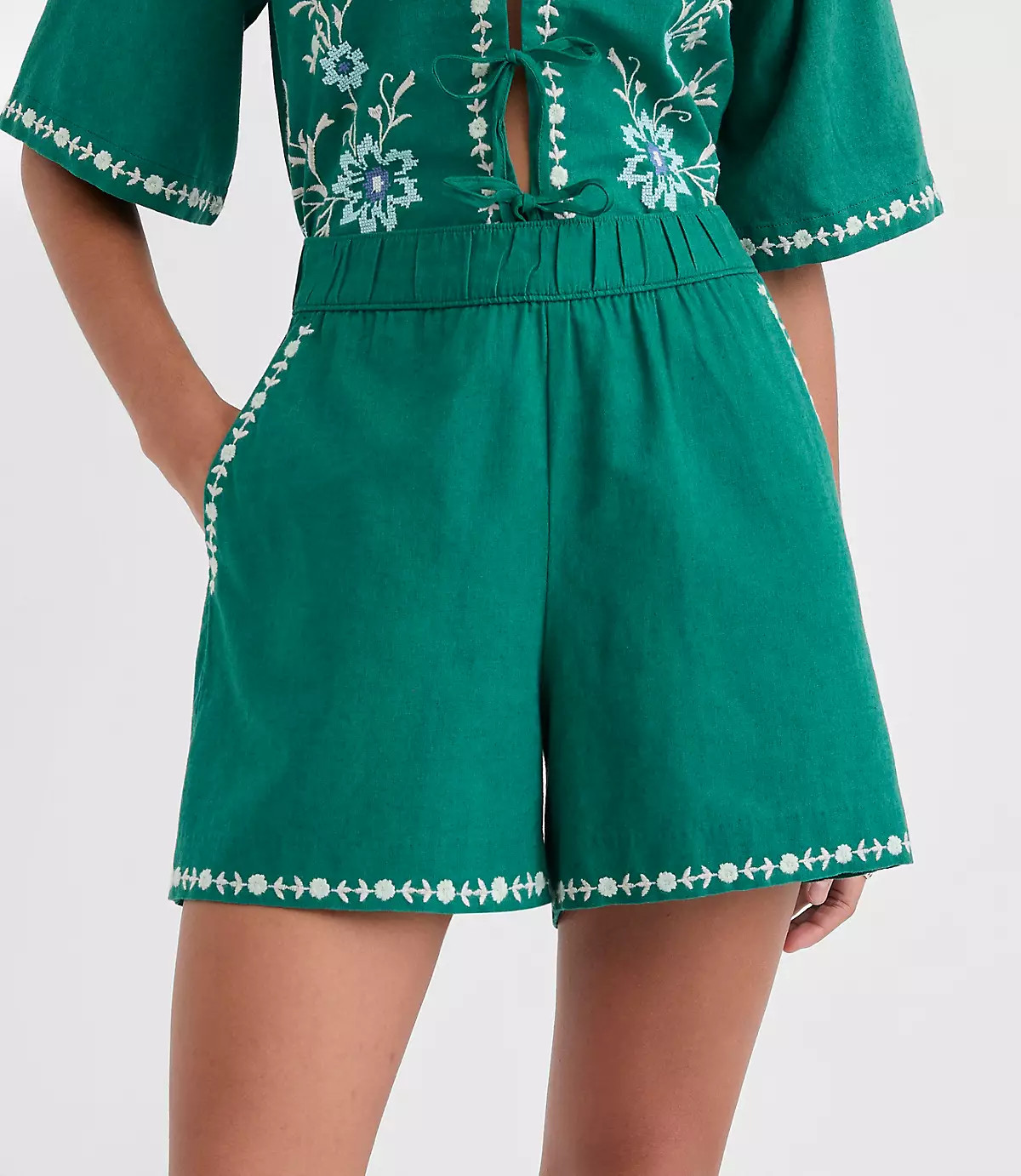Floral Embroidered Linen Cotton Shorts | LOFT