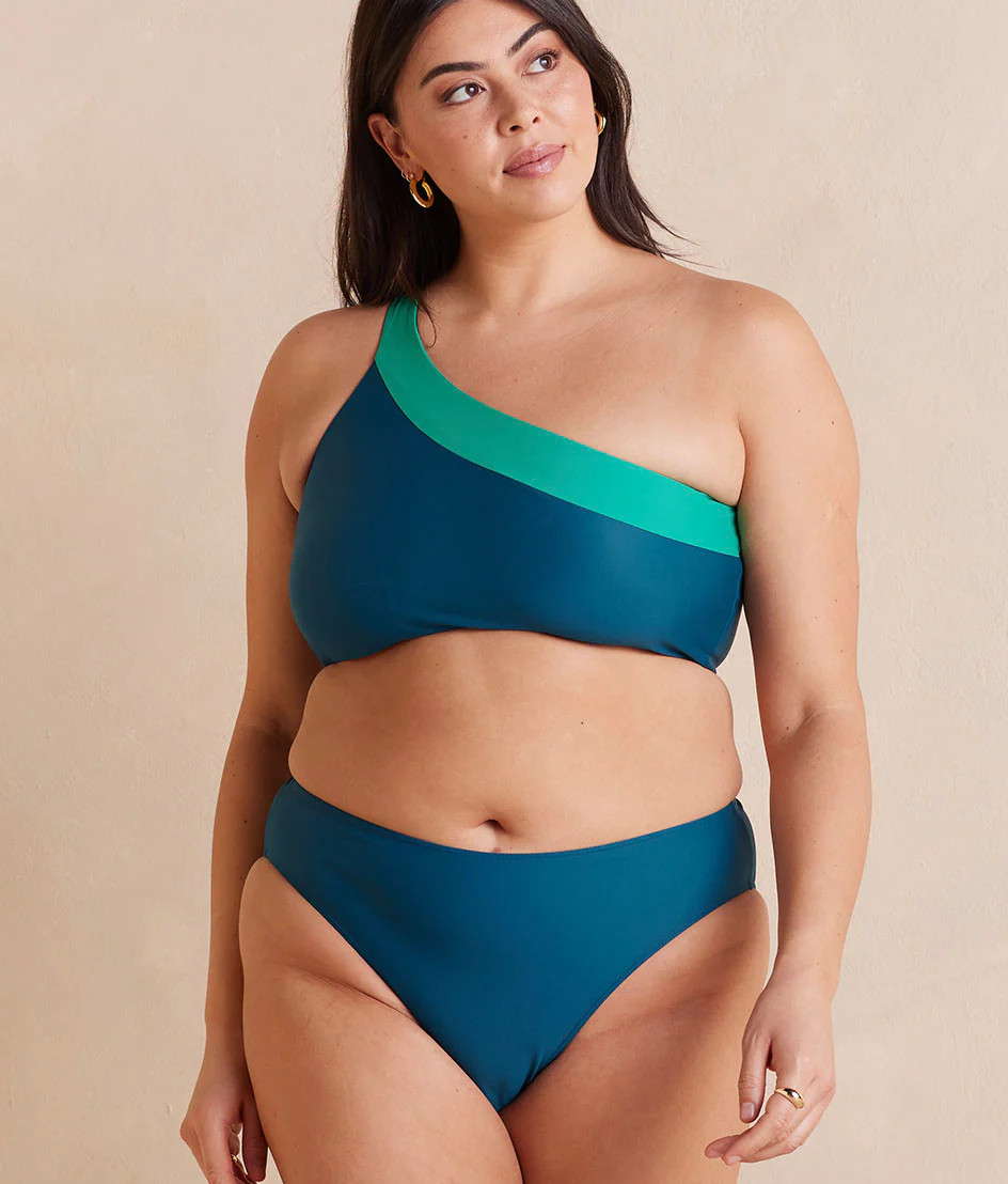 The Sidestroke Bikini Top 
            | 
              
              
                $50
     ... | SummerSalt