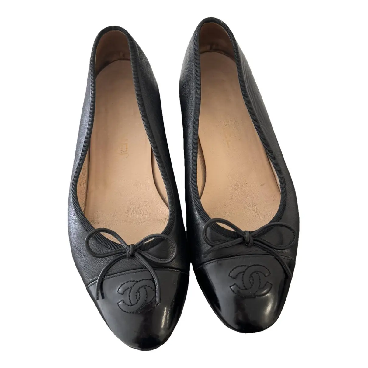 Leather flats Chanel Black size 37 EU in Leather - 43516984 | Vestiaire Collective (Global)