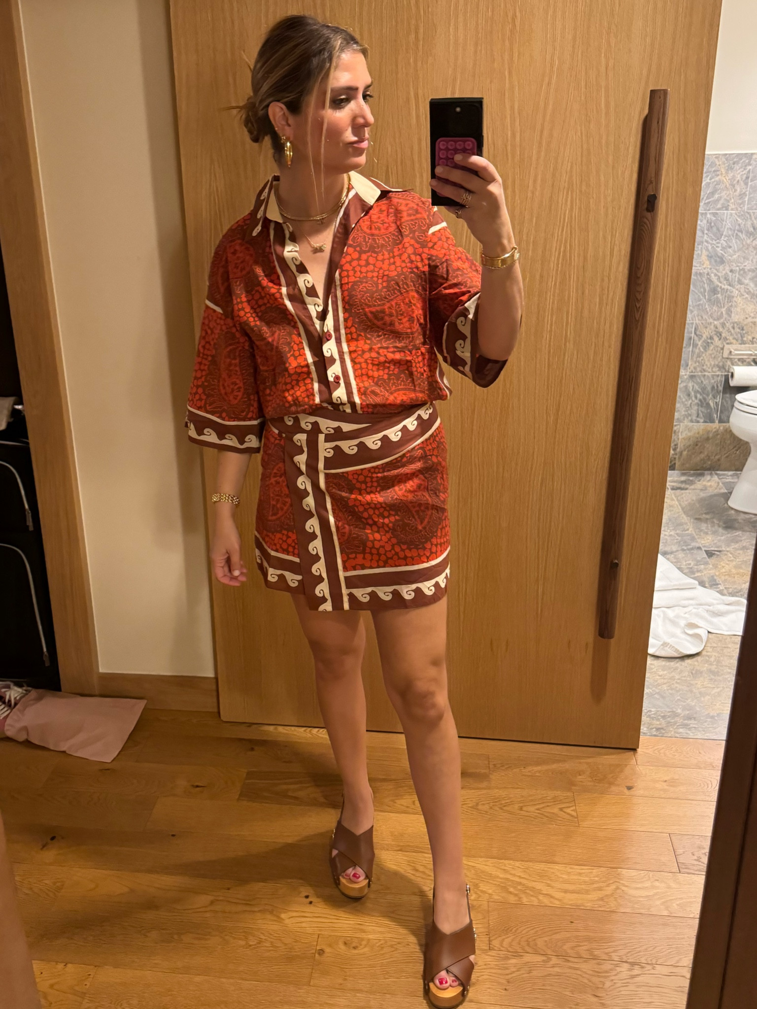 Last Night’s Look

#LTKSeasonal #LTKshoecrush #LTKstyletip