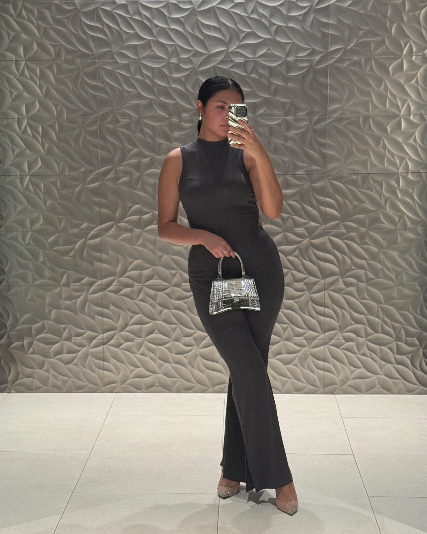 I love my outfit! I wore this to a Neiman Marcus spring showcase fashion show 🥰

Set size medium
Shoes size 38.5

Measurements
(taken today  4-12-2023)
Under bust 32 inches cup size b 
Smallest area of Waist 30 inches
Largest hip area 40 inches
Shoe in Nike are women’s 8 




#LTKparties #LTKitbag #LTKshoecrush