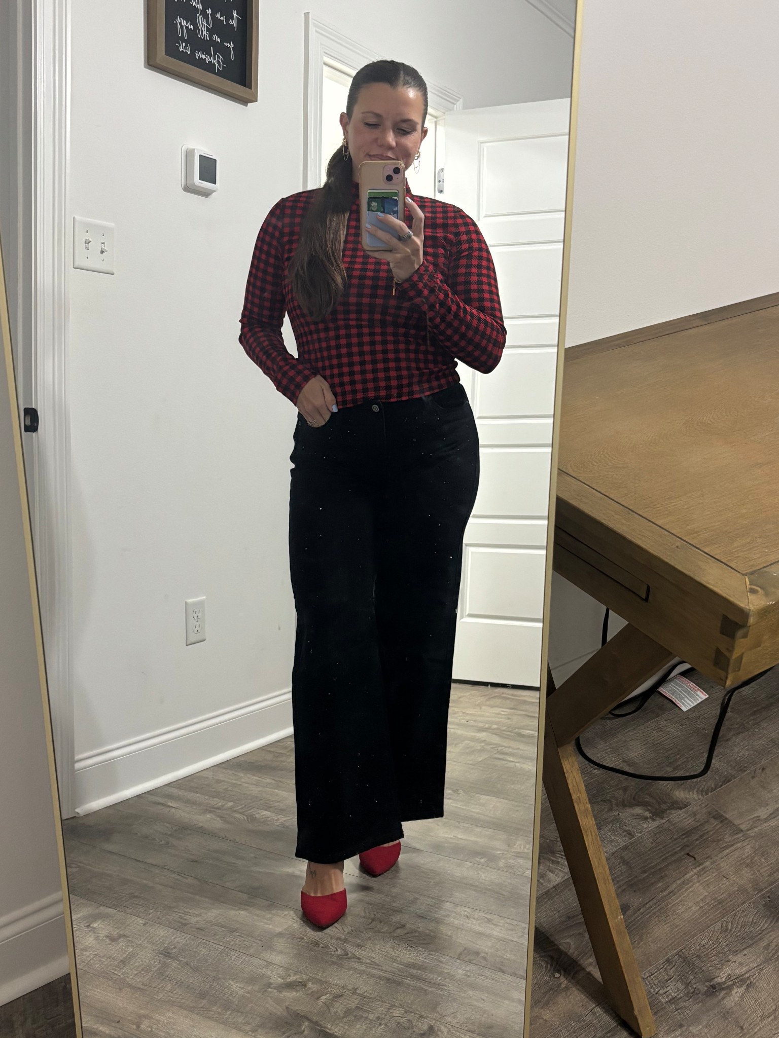 ❤️ 🖤 CHRISTmas outing tonight! Super comfy outfit 

#LTKmomlife #LTKootd #LTKHoliday