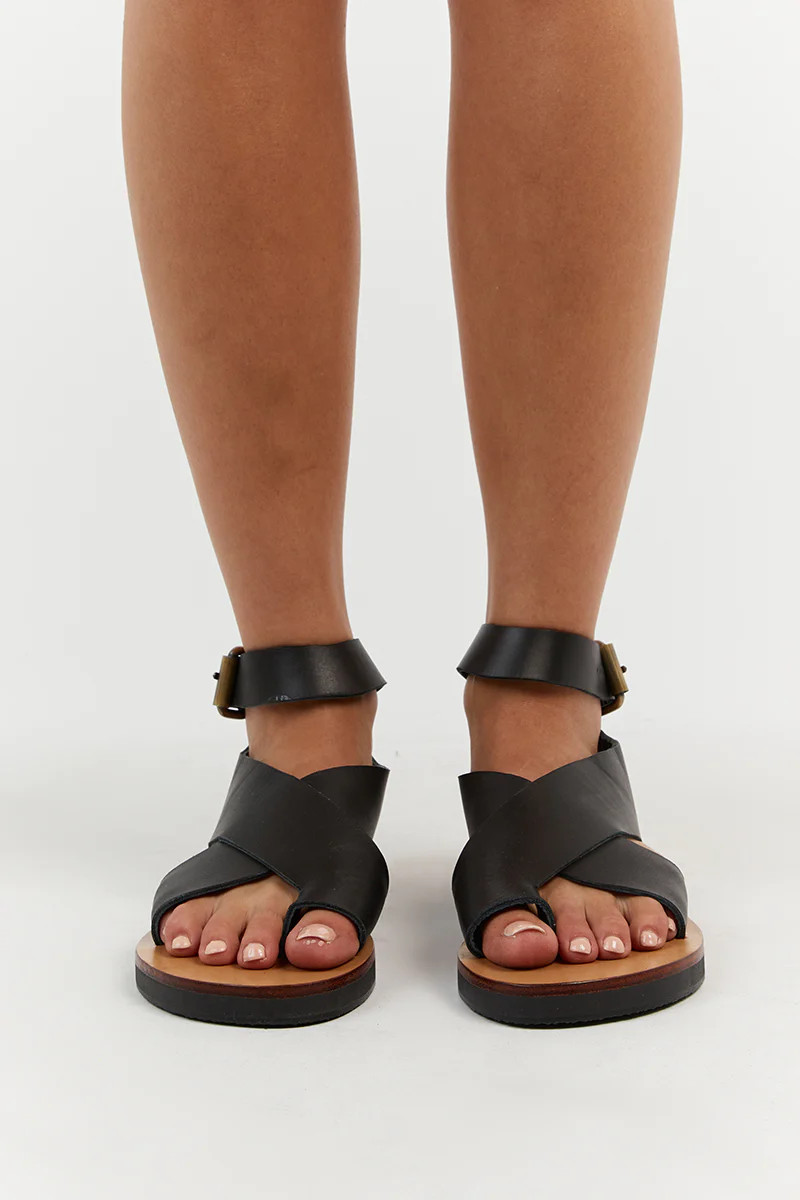 THE BALI TAILOR MORGAN BLACK SANDAL | DISSH