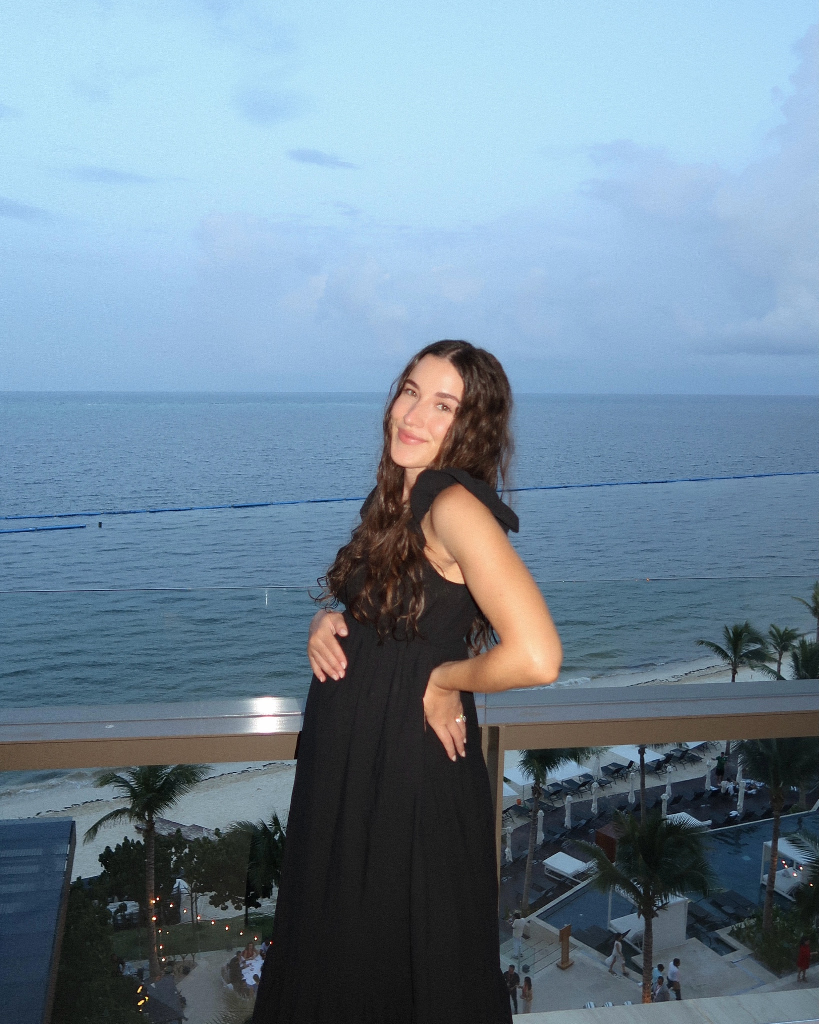 Perfect bump friendly dress ✨ 

#LTKBaby #LTKFindsUnder50 #LTKBump