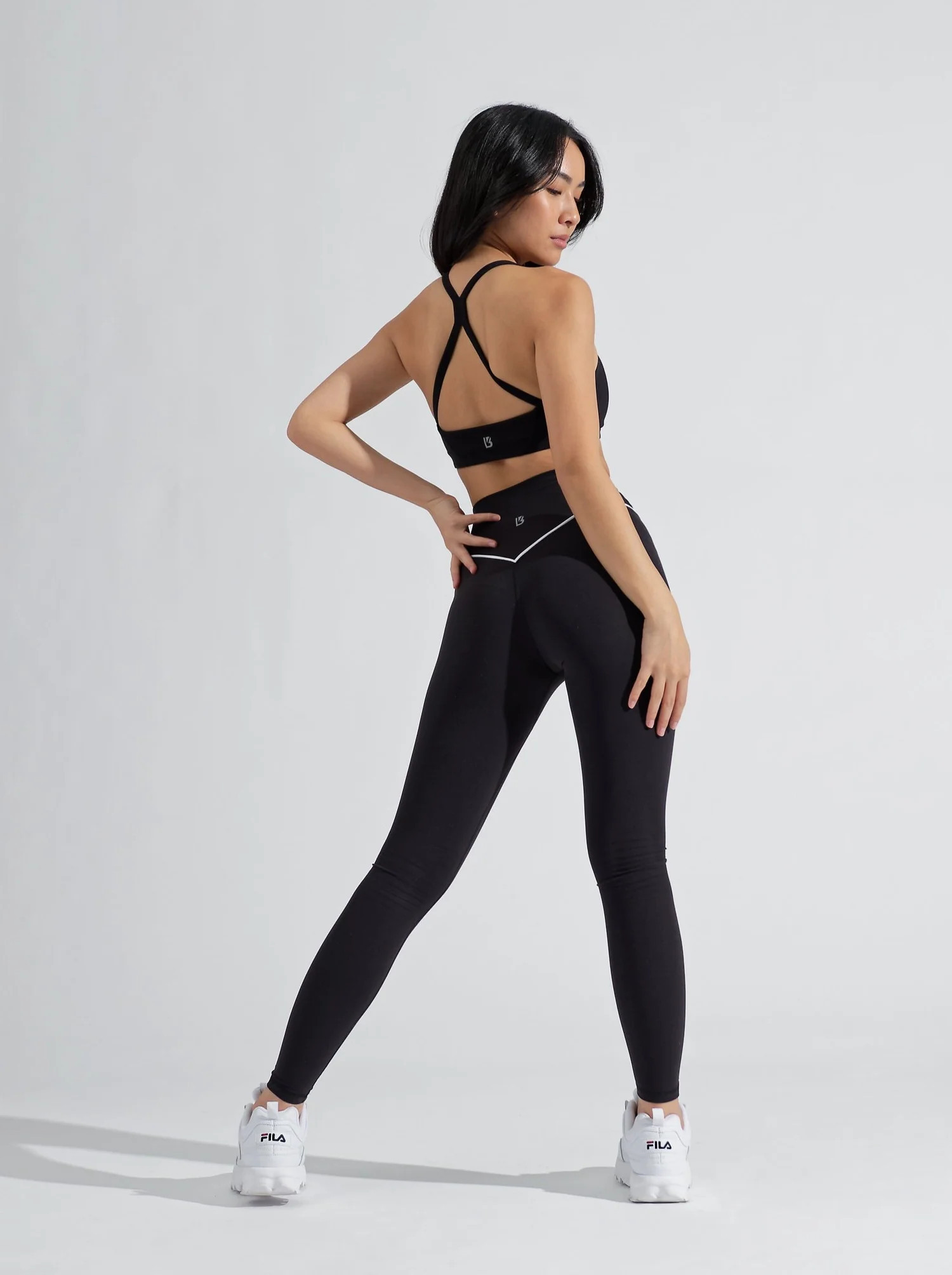 Aurora Sports Bra - Onyx Black | Buffbunny