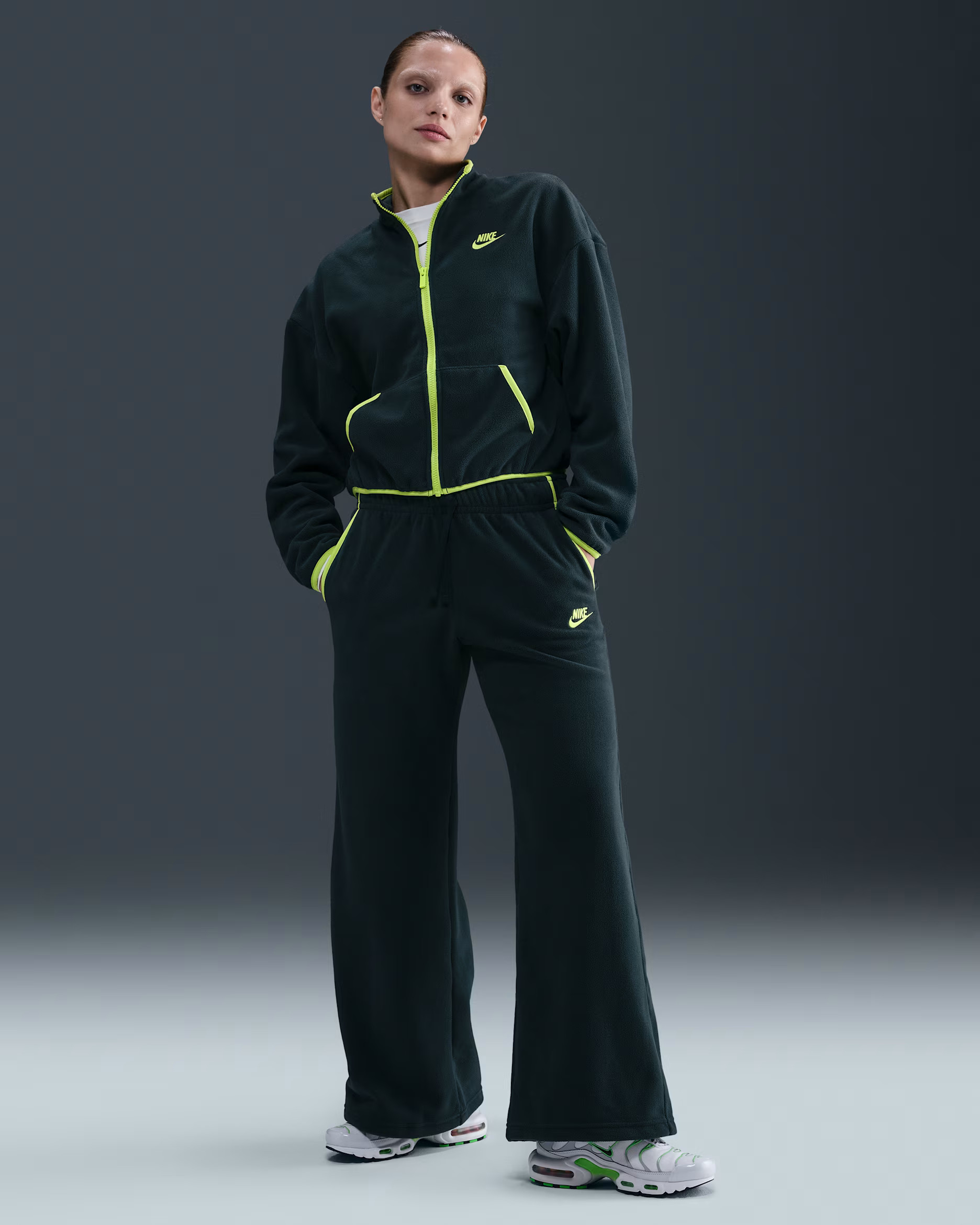 Nike Sportswear Club Fleece Women's Mid-Rise Wide-Leg Cozy Pants | Nike (US)