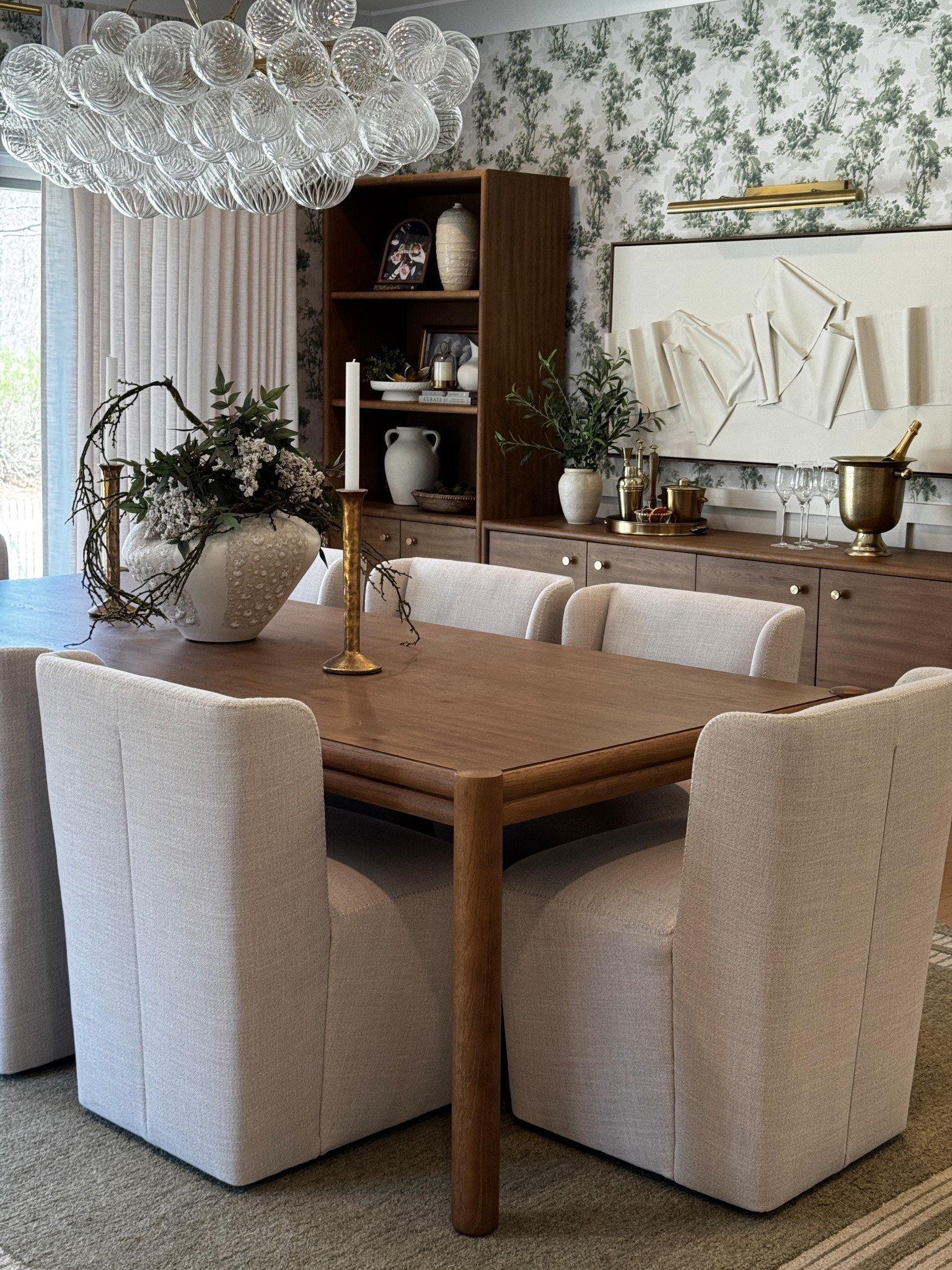 Dining Room Inspo. Exact or similar items linked. 

#LTKSeasonal #LTKHome #LTKSaleAlert