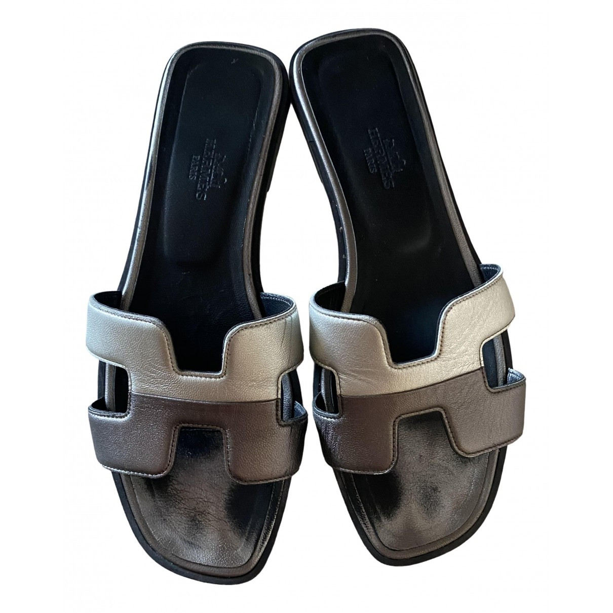 Hermès Oran Metallic Patent leather Sandals | Vestiaire Collective (Global)