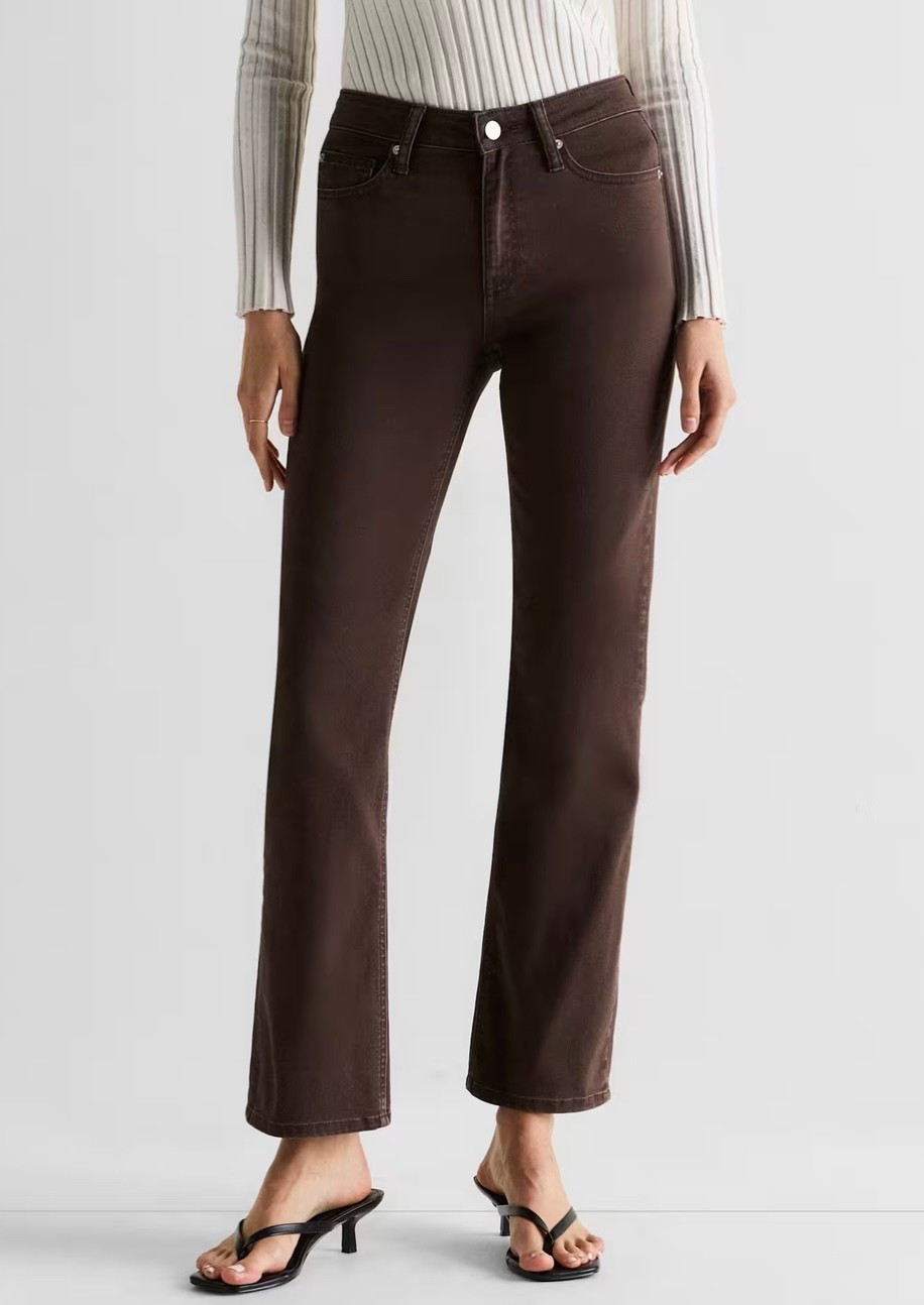 These jeans fit like a glove!! The chocolate brown color is perfect. 

quince | under $100 | chocolate brown denim | straight leg jeans | straight leg denim | quince jeans | quince bella straight leg jeans | 