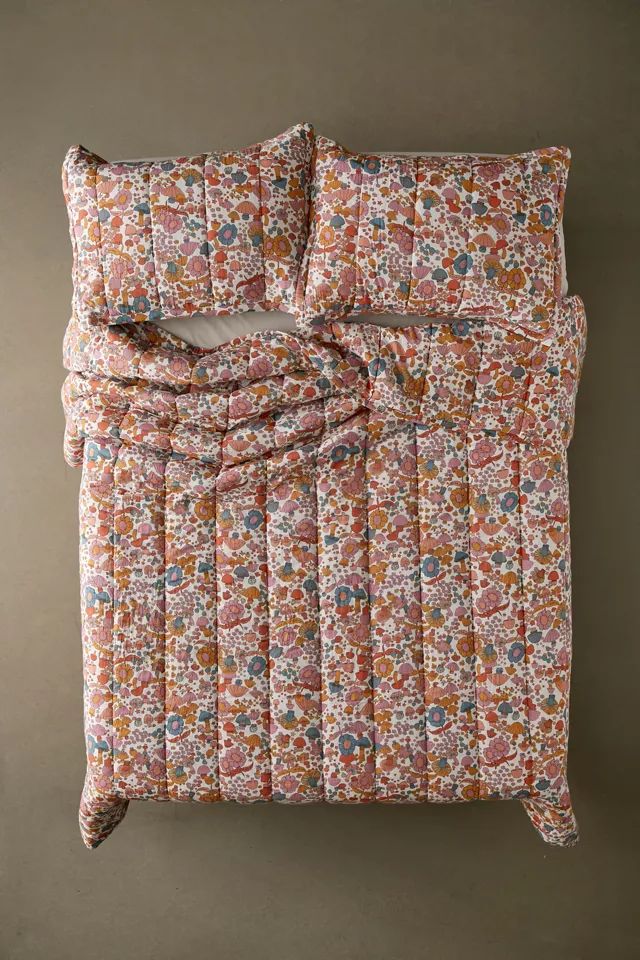 Mushroom Flower Quilt Set | Urban Outfitters (US and RoW)