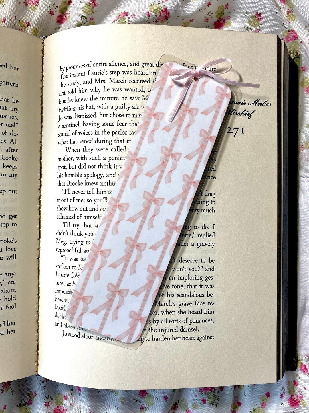 Coquette Pink Bow Bookmark - Etsy | Etsy (US)