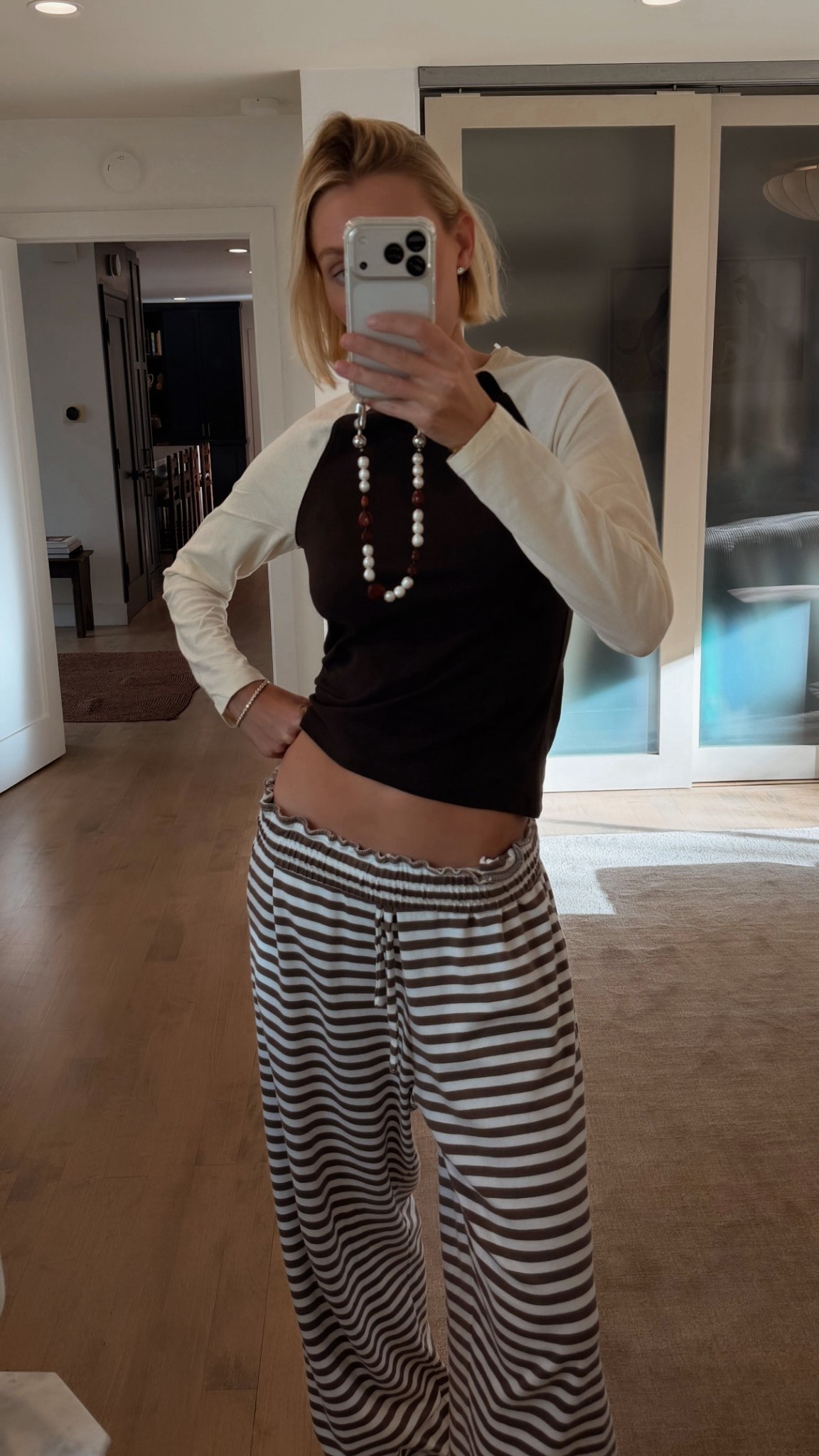 loving this raglan long sleeve! 40% off ! @madewell #madewell #madewellpartner #ad