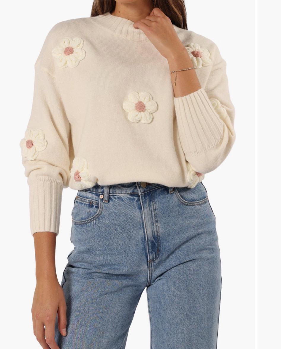 Flower sweater! 🌼

#LTKStyleTip #LTKxVICI #LTKSeasonal