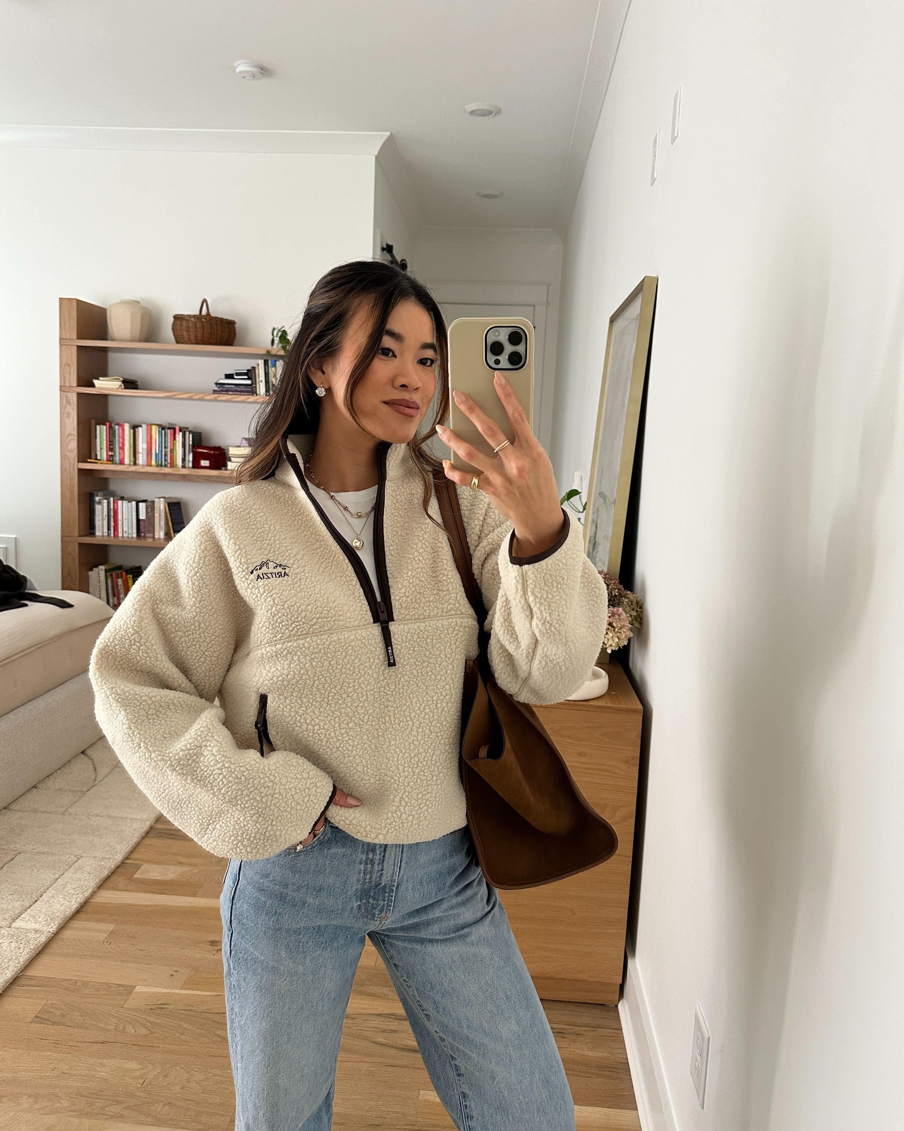 Seriously the best fleece from @Aritzia. It’s so cute and cozy!

Sizing info:
-Aritzia Thermal Pro Highlands Mockneck (Size Small in mullein/ rch mca brn)
-Aritzia Denim Forum The Farrah Hi-Rise Wide Ankle Jean (Size 23 in 7 Years Bleu Taboo) 
-Aritzia HomeStretch Smooth Tune T-Shirt (Size Small in White) 


Aritzia best sellers, best pieces from Aritzia for petite, Aritzia denim for petite, what pants from Aritzia will fit if youre petite, Petite style guide, how to dress if you’re petite, Petite style, petite fashion, mom outfit, mom style, petite pants, petite outfit ideas, petite outfits, best pants for petite, petite denim, fall style, fall outfits, autumn outfit, vacation outfits, Aritzia denim for petite, Aritzia try on, fall fleece, aritzia fleece, quarter zip fleece,

#LTKootd #LTKSeasonal #LTKPetite