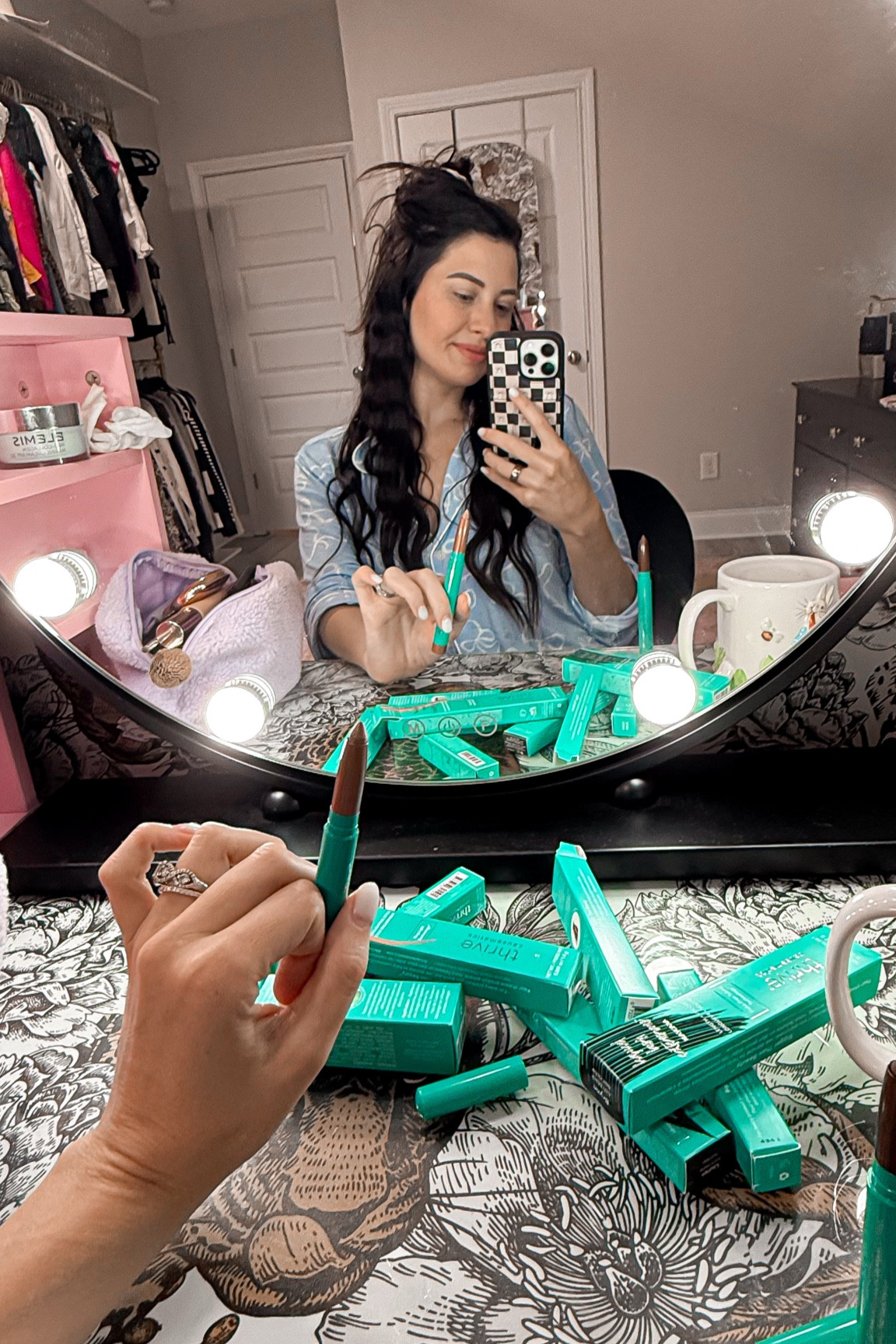 Make up, easy make up, effortless make up, thrive Causemetics, lipstick, eyeshadow, beauty 

#LTKBeauty