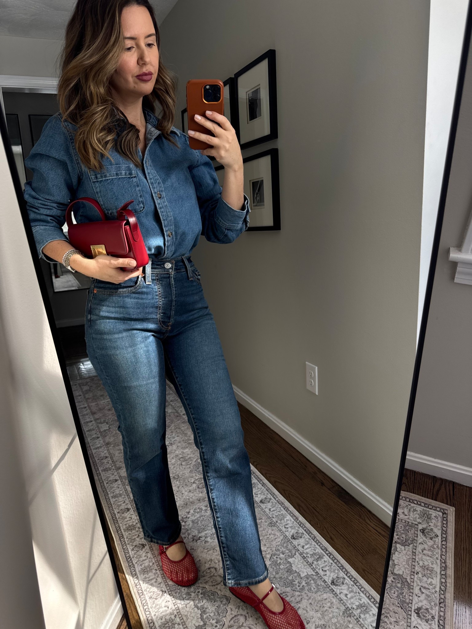 All jeans ❤️

#LTKgrwm #LTKootd #LTKOver40