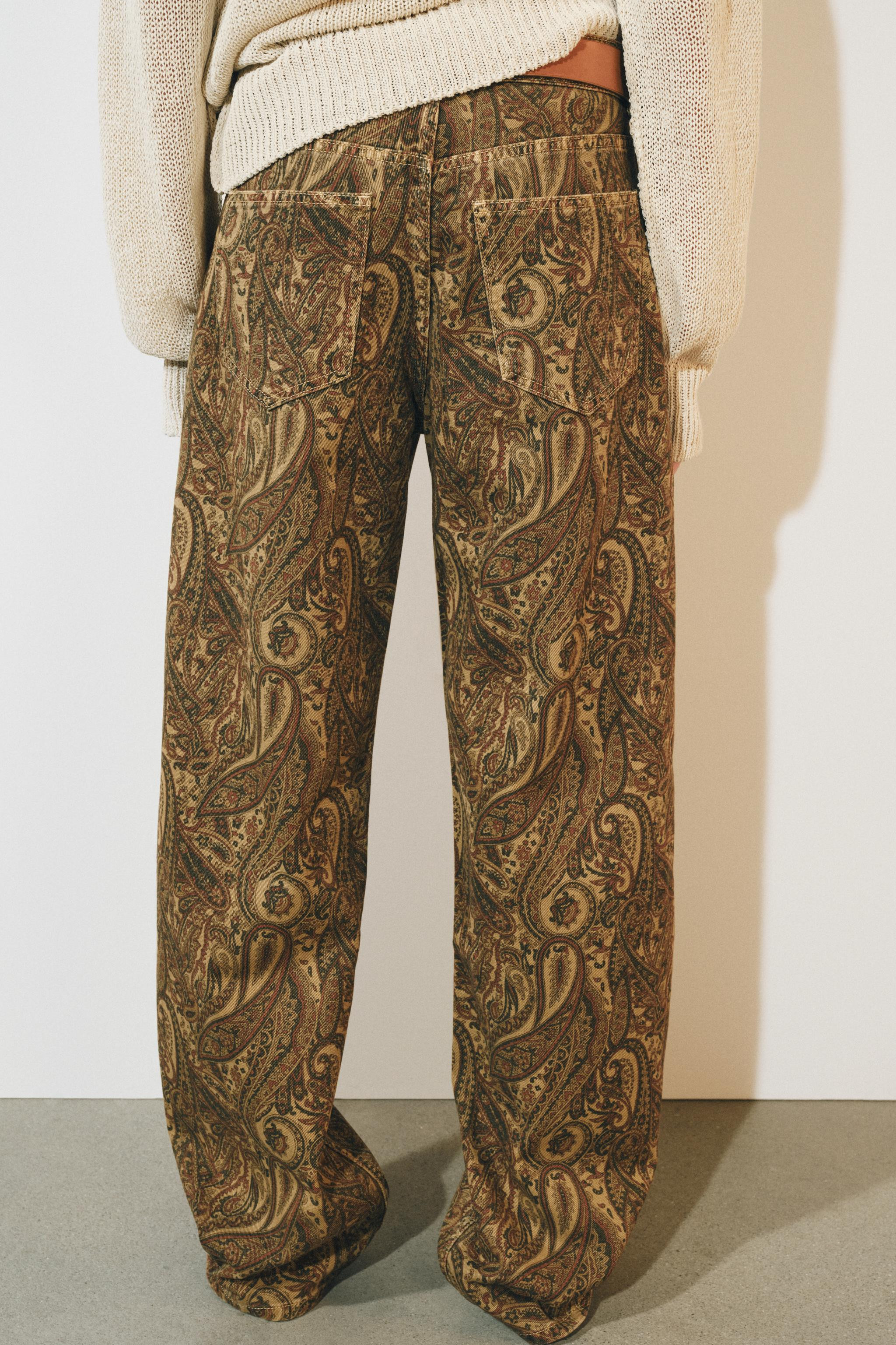 ZW COLLECTION CURVED STRAIGHT MID-RISE PRINTED JEANS | Zara US