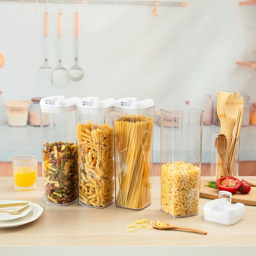 Airtight Food Storage Containers, Vtopmart 4 Pieces BPA Free Plastic Spaghetti Containers with Easy  | Amazon (US)