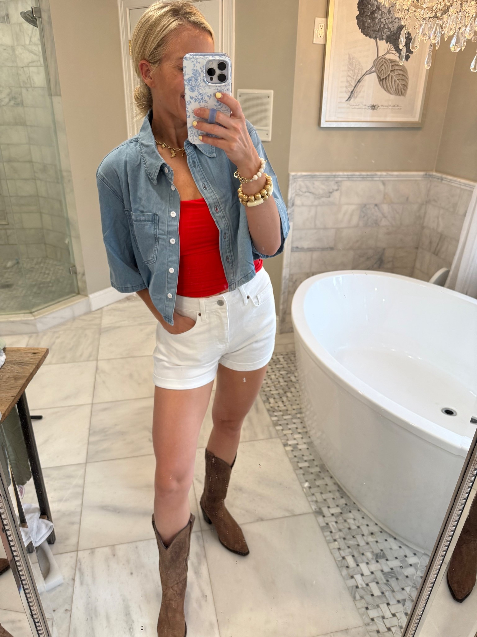 Loving this Fourth of July fit !!

#LTKFindsUnder50 #LTKU #LTKSeasonal