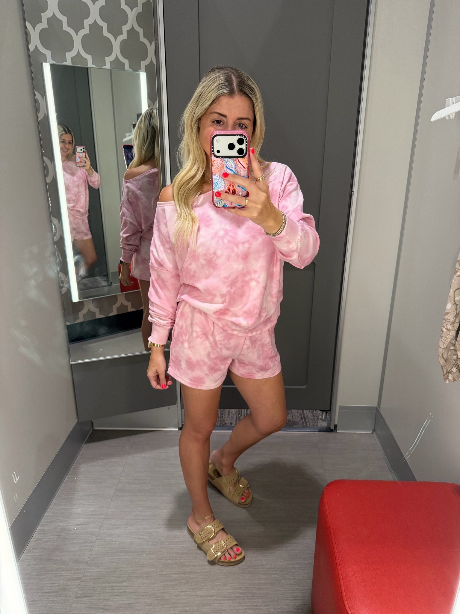 New @Target matching set
Size small
Sandals tts