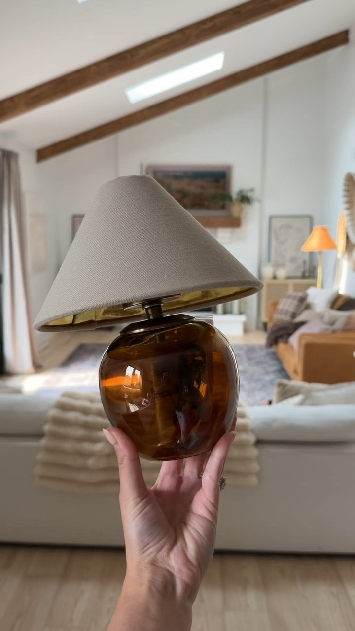 The perfect fall decor from Better Homes & Gardens at Walmart! This is an 8.5” amber glass rechargeable LED portable lamp with dimmable touch sensor. 

#WalmartHome