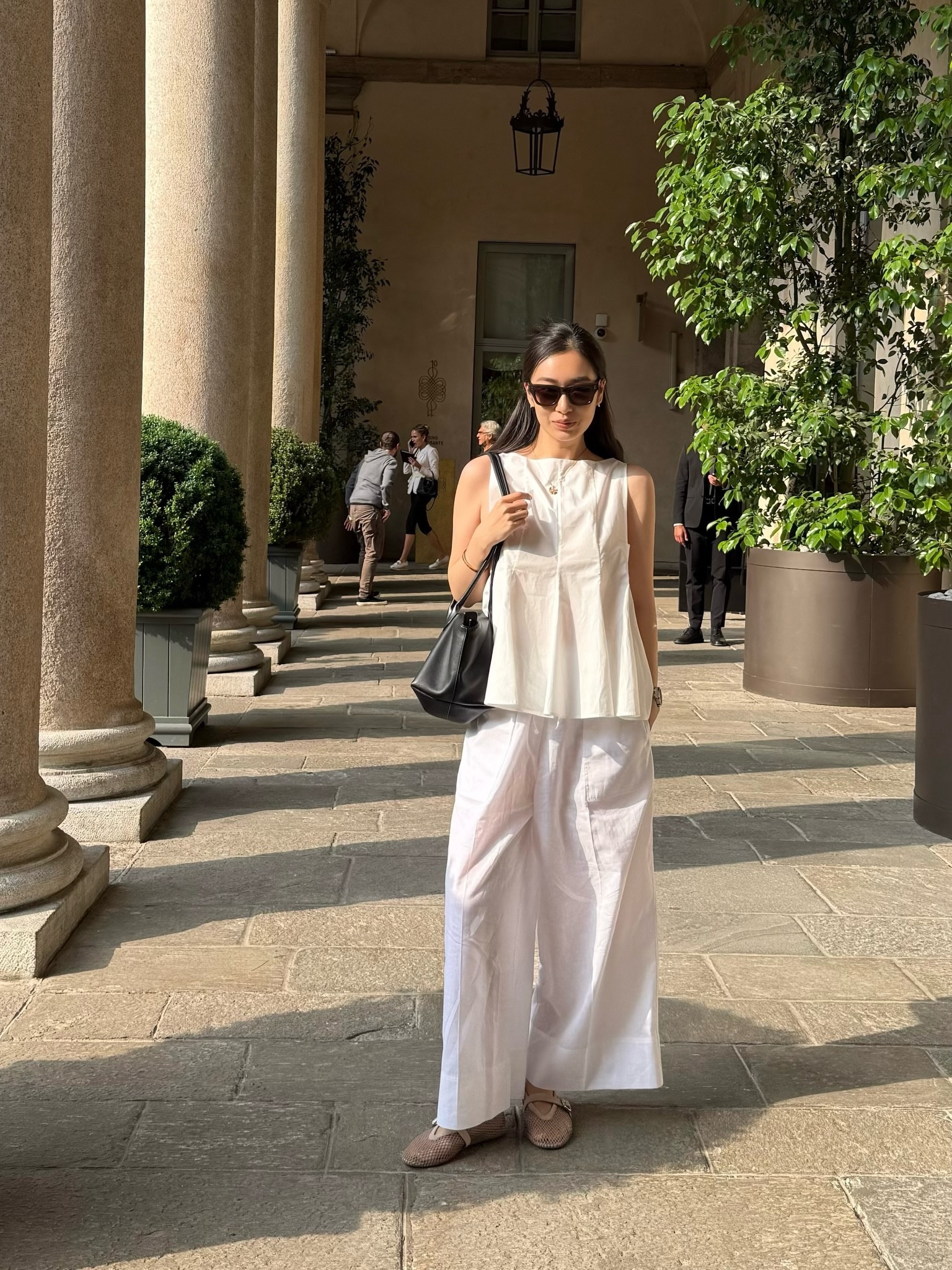 All white look in Milan🤍

#LTKtravel #LTKsummer