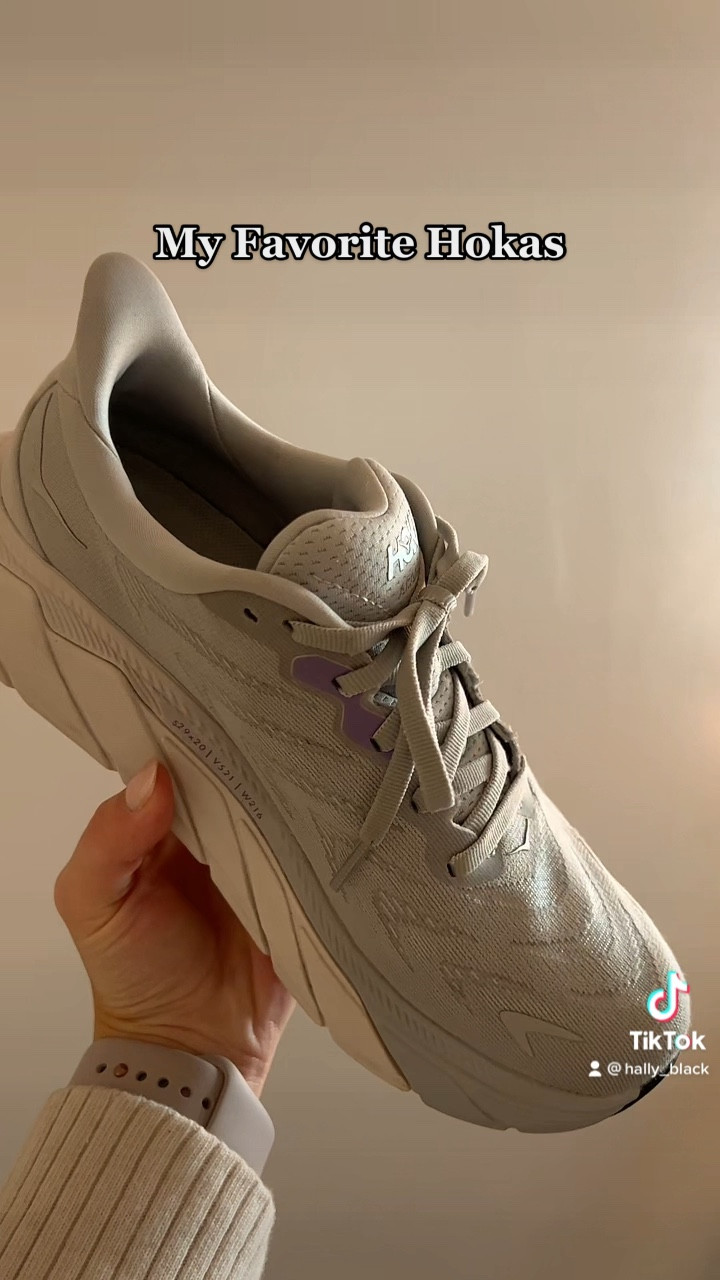 ARAHI 6 Harbor Mist / Silver ✨🤭🫶🏼👟
I usually am a 6.5 or 7 depending of the shoe brand. In these a 6.5 fit me best!! 

#LTKshoecrush #LTKstyletip #LTKFind
