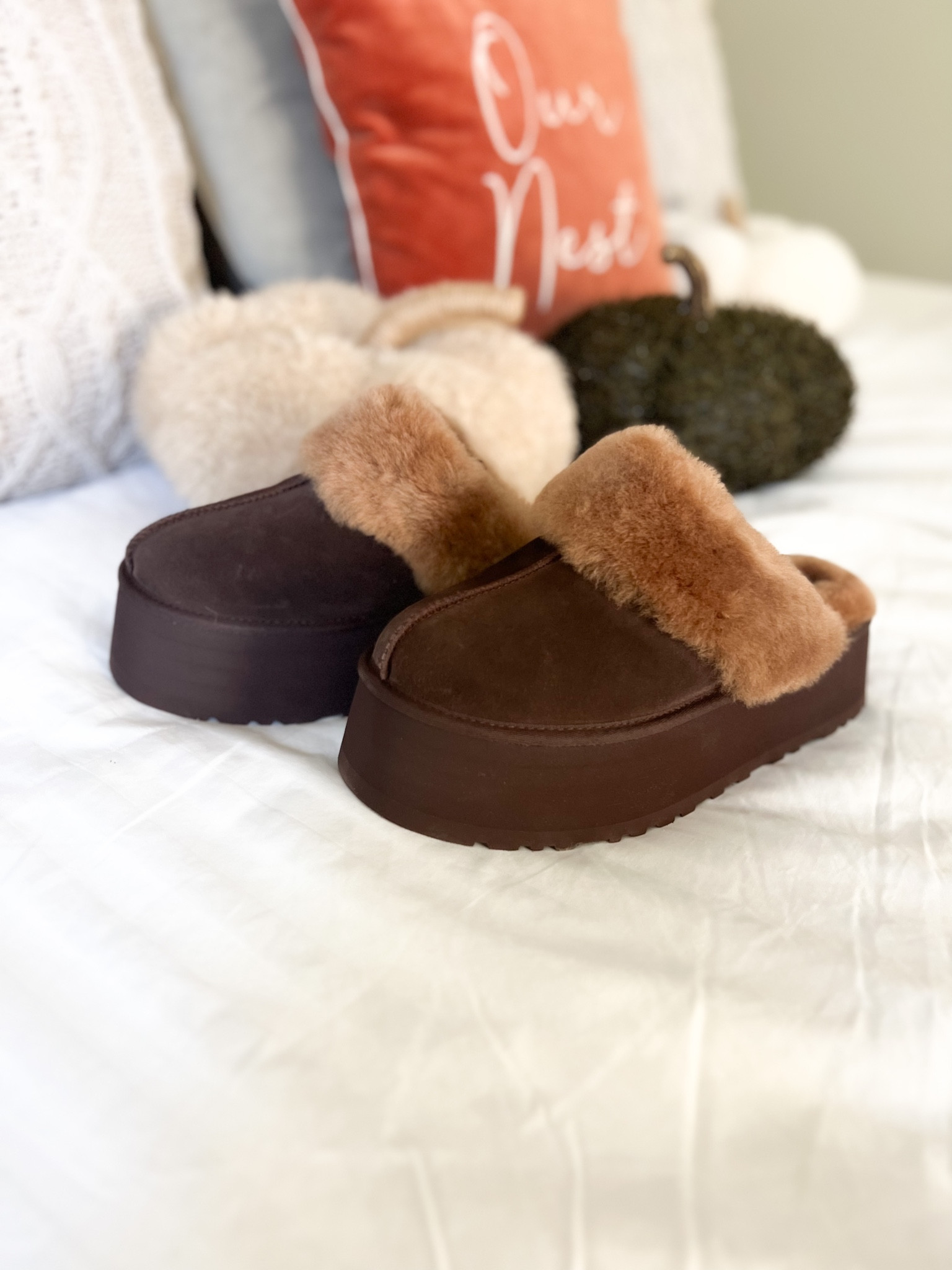 The perfect fall shoe🍂🧡

#LTKstyletip #LTKSeasonal #LTKshoecrush